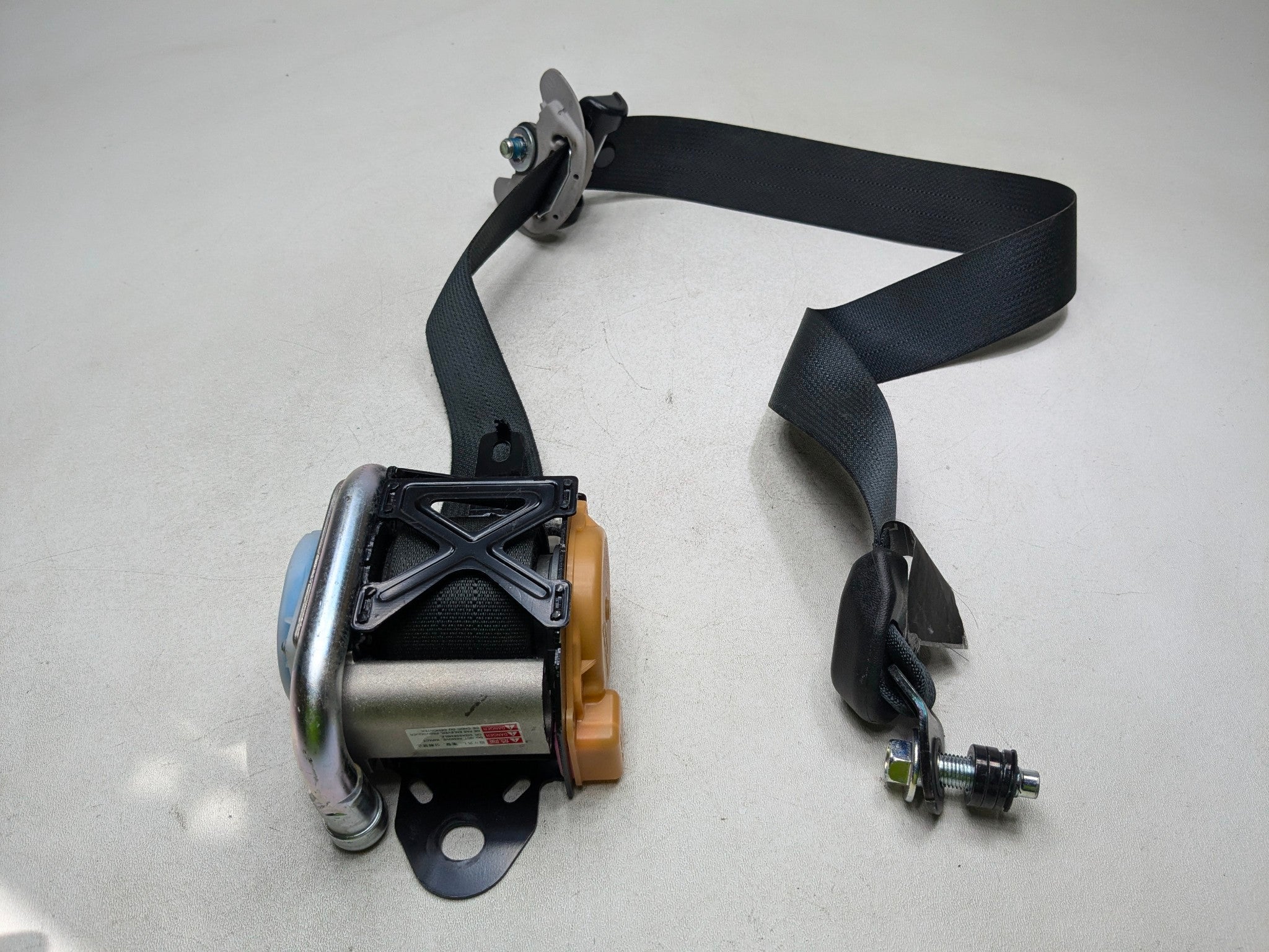 2012 - 2014 HYUNDAI AZERA OEM SEAT BELT RETRACTOR FRONT LEFT DRIVER SIDE