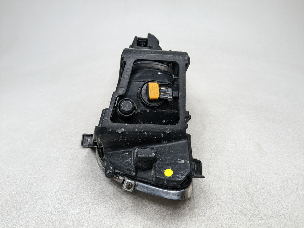 2012 - 2014 HYUNDAI AZERA OEM FOG LIGHT DRIVING LAMP FRONT LEFT DRIVER SIDE