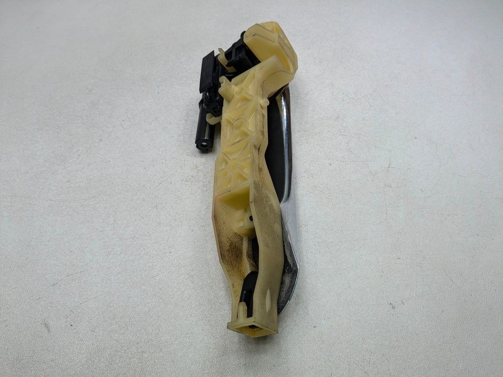 2012 - 2014 HYUNDAI AZERA OEM EXTERIOR DOOR HANDLE REAR LEFT DRIVER SIDE