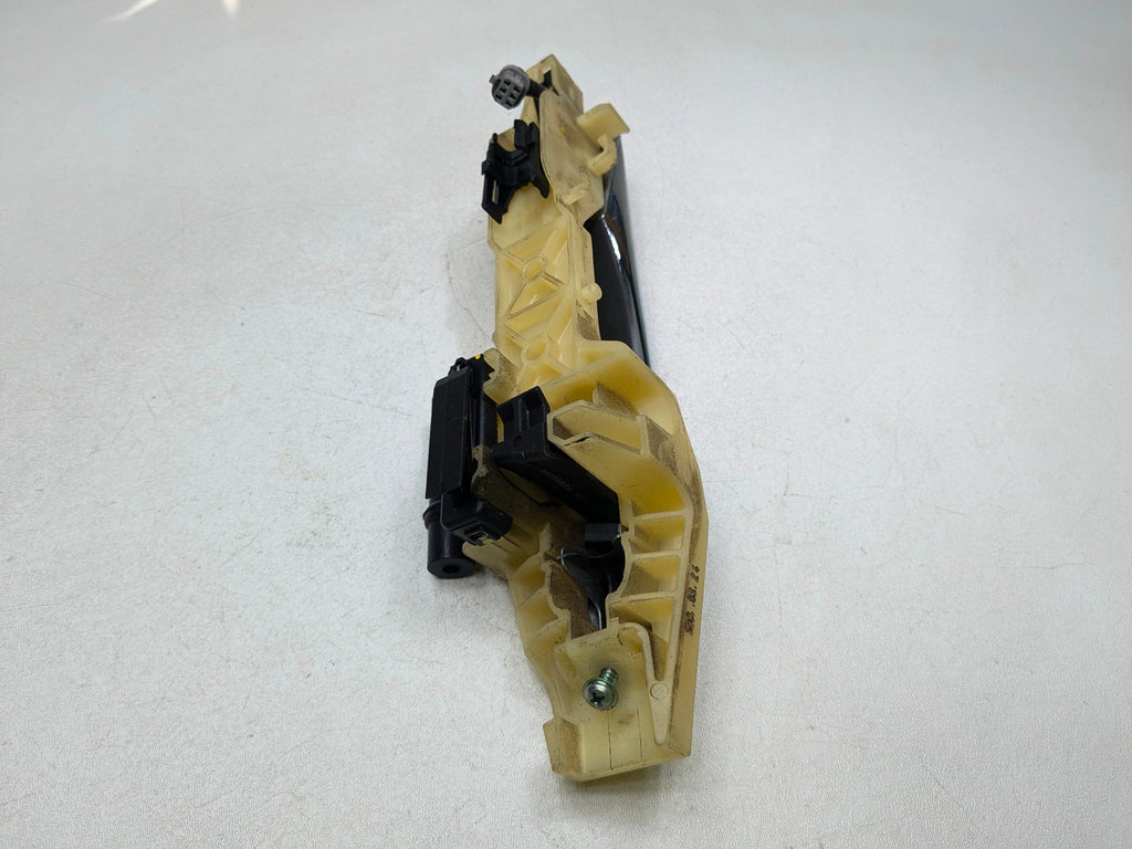2012 - 2014 HYUNDAI AZERA OEM EXTERIOR DOOR HANDLE FRONT RIGHT PASSENGER SIDE