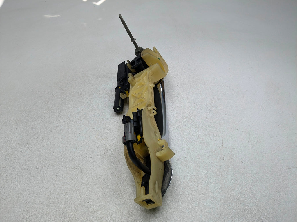 2012 - 2014 HYUNDAI AZERA OEM EXTERIOR DOOR HANDLE FRONT LEFT DRIVER SIDE
