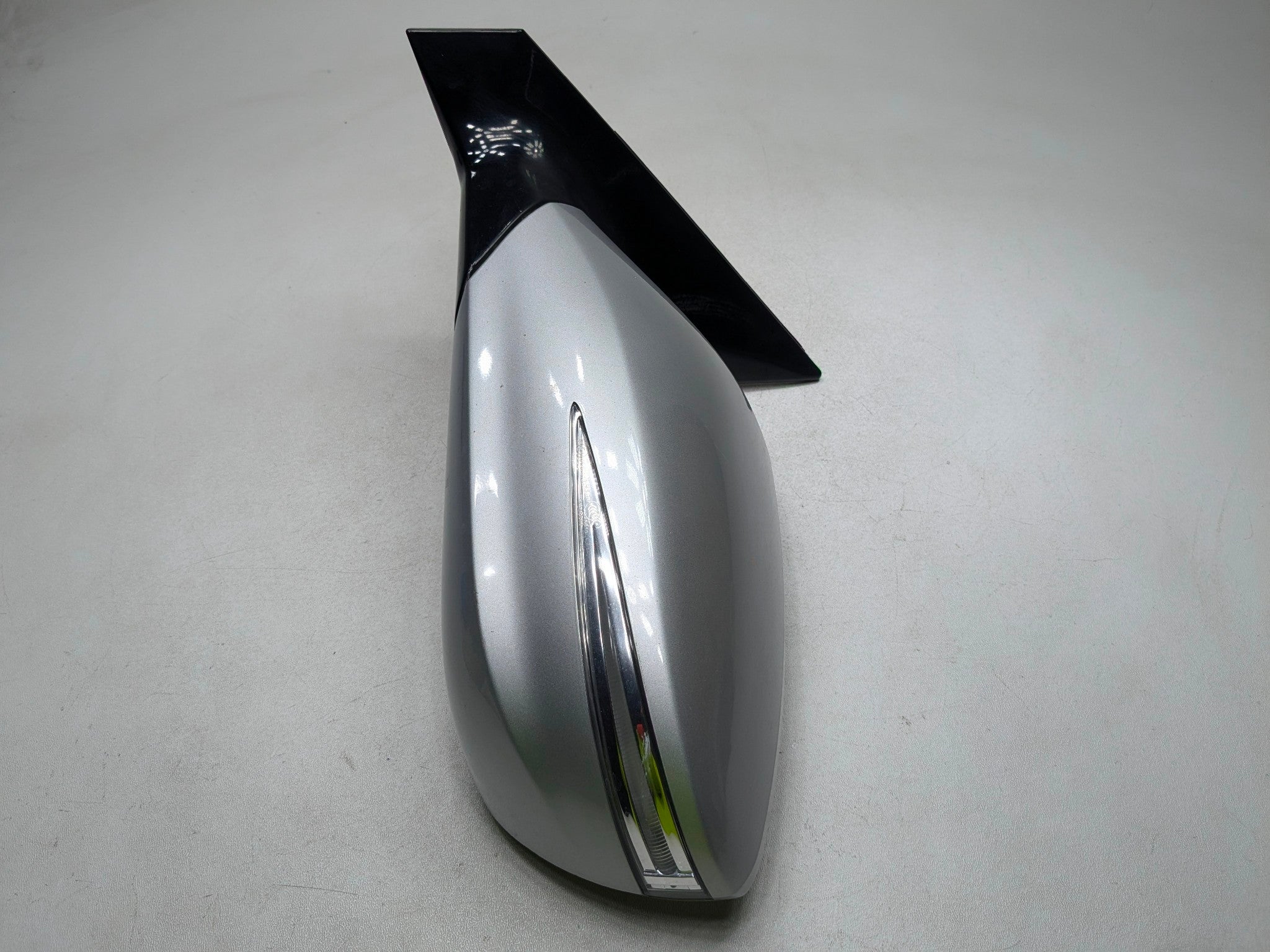 2012 - 2014 HYUNDAI AZERA OEM SIDE VIEW DOOR MIRROR FRONT LEFT DRIVER SIDE