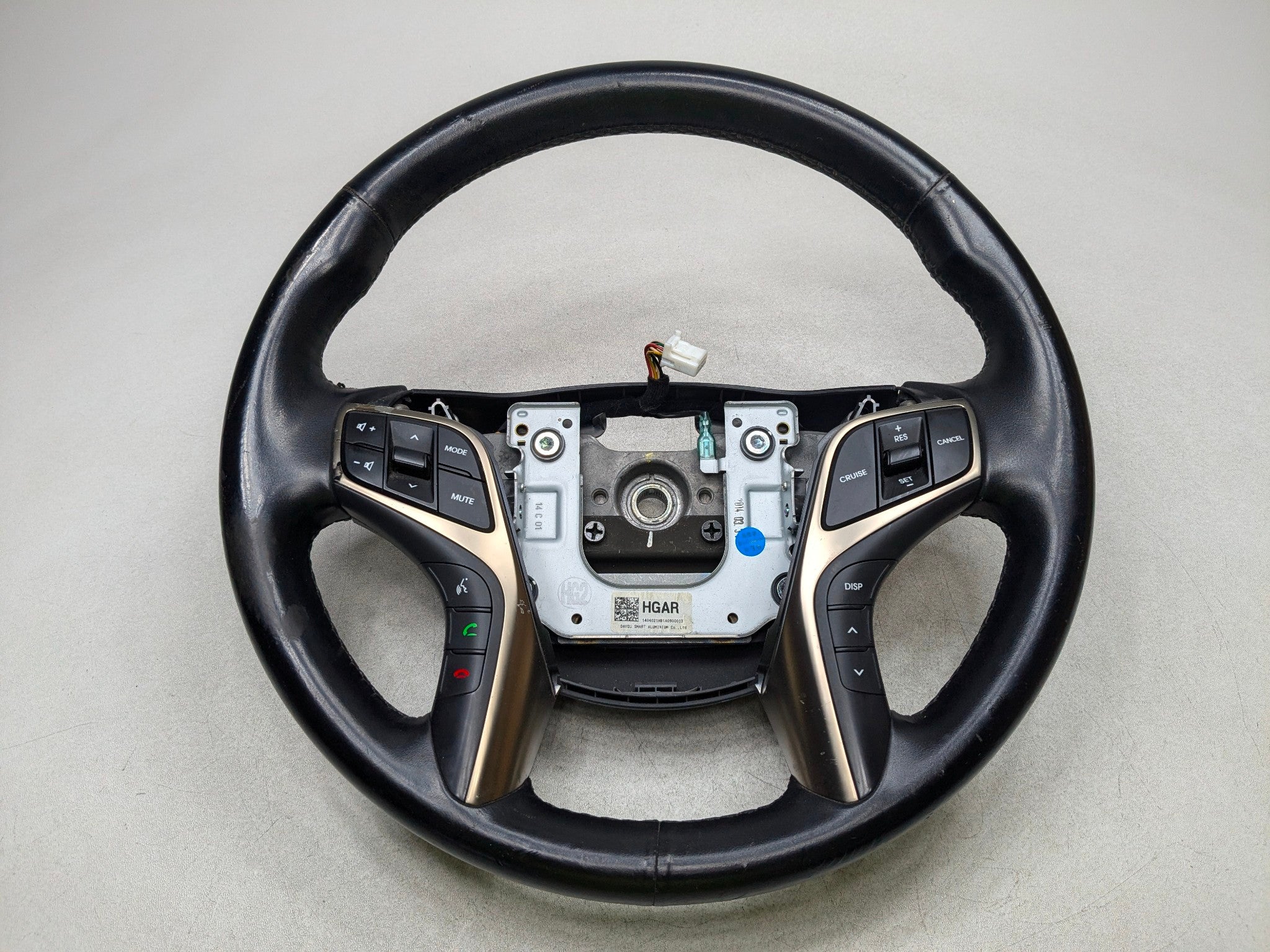 2012 - 2014 HYUNDAI AZERA OEM STEERING WHEEL WITH MULTIFUNCTIONAL CONTROL SWITCH