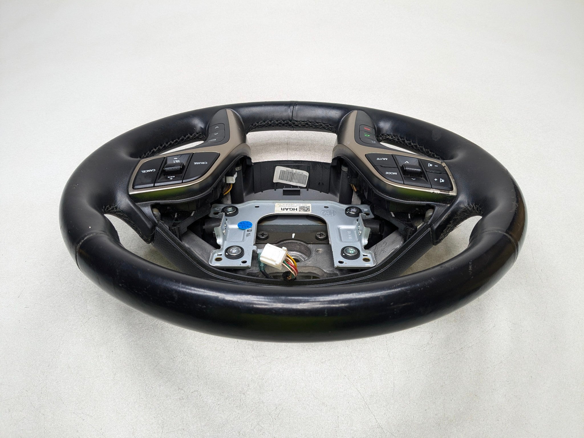 2012 - 2014 HYUNDAI AZERA OEM STEERING WHEEL WITH MULTIFUNCTIONAL CONTROL SWITCH