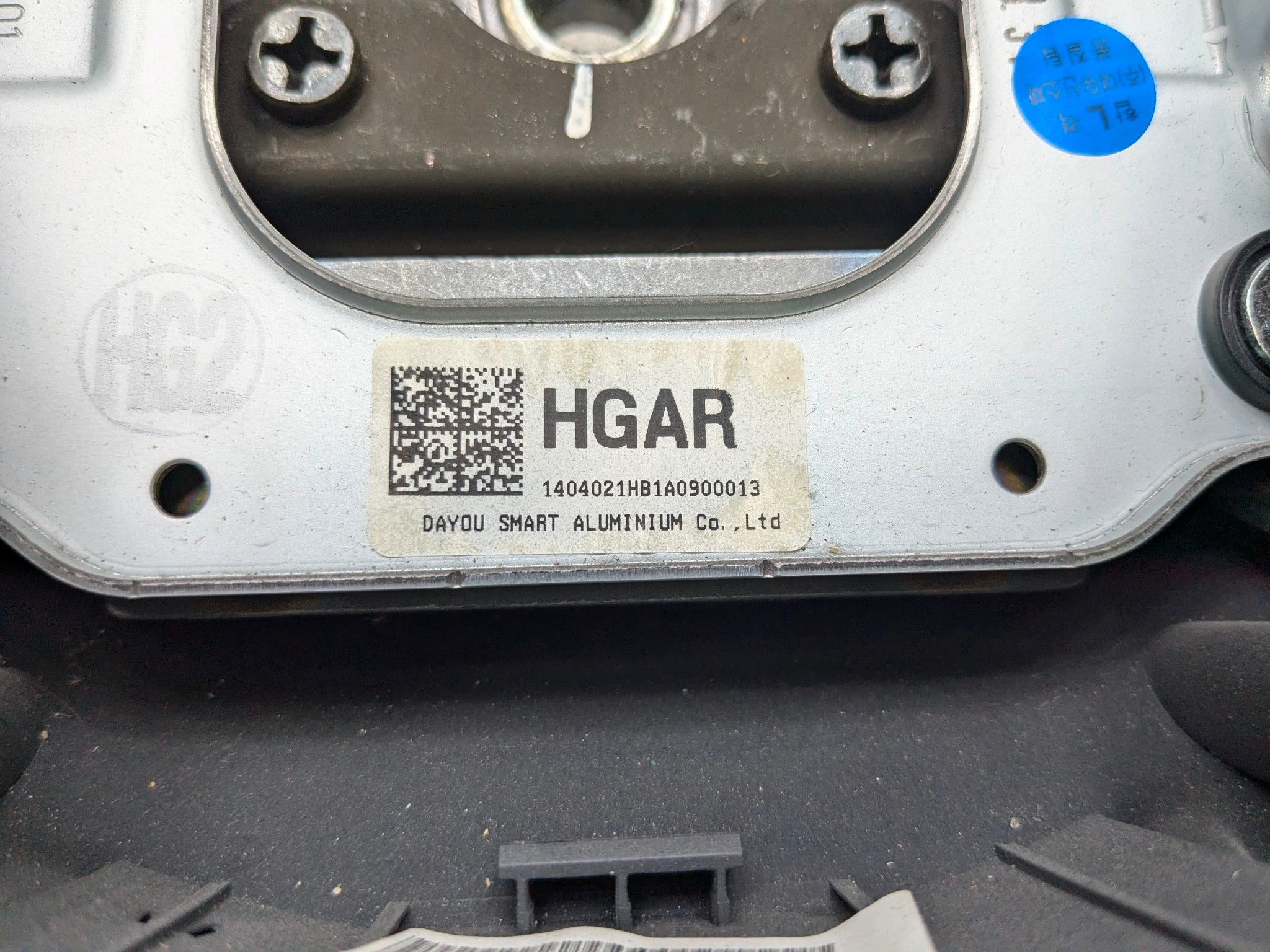 2012 - 2014 HYUNDAI AZERA OEM STEERING WHEEL WITH MULTIFUNCTIONAL CONTROL SWITCH