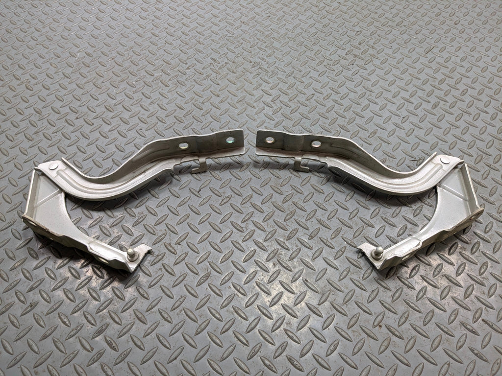 12 - 14 HYUNDAI AZERA OEM HOOD HINGE SUPPORT BRACKET FRONT RIGHT AND LEFT SIDE