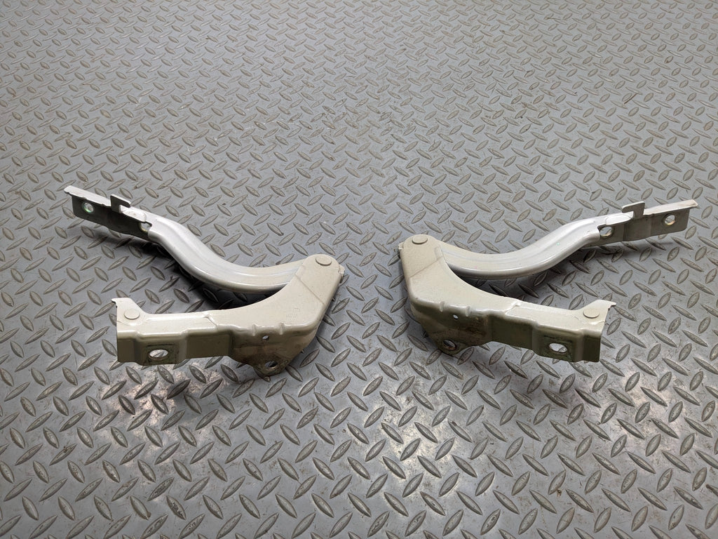 12 - 14 HYUNDAI AZERA OEM HOOD HINGE SUPPORT BRACKET FRONT RIGHT AND LEFT SIDE