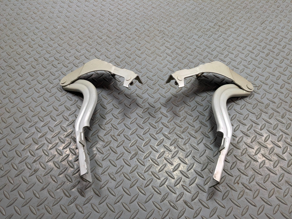 12 - 14 HYUNDAI AZERA OEM HOOD HINGE SUPPORT BRACKET FRONT RIGHT AND LEFT SIDE