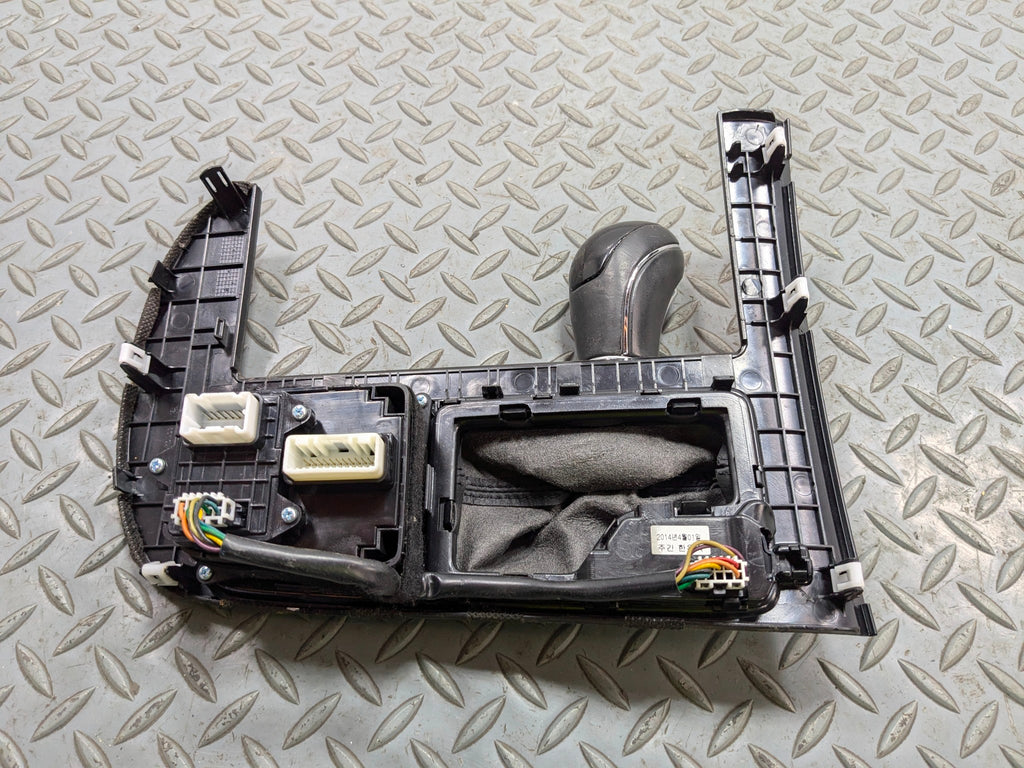 2012 - 2014 HYUNDAI AZERA OEM FLOOR SHIFTER AUTOMATIC TRANSMISSION GEAR SELECTOR