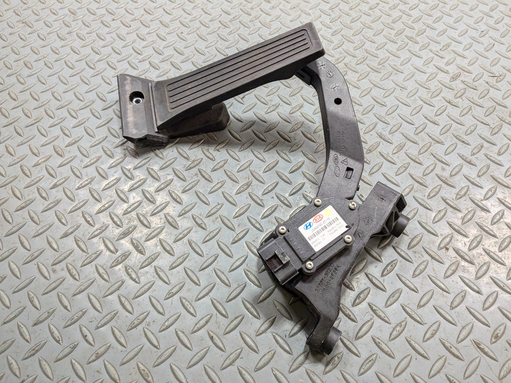 2012 - 2014 HYUNDAI AZERA OEM GAS ACCELERATOR THROTTLE FOOT PEDAL SENSOR