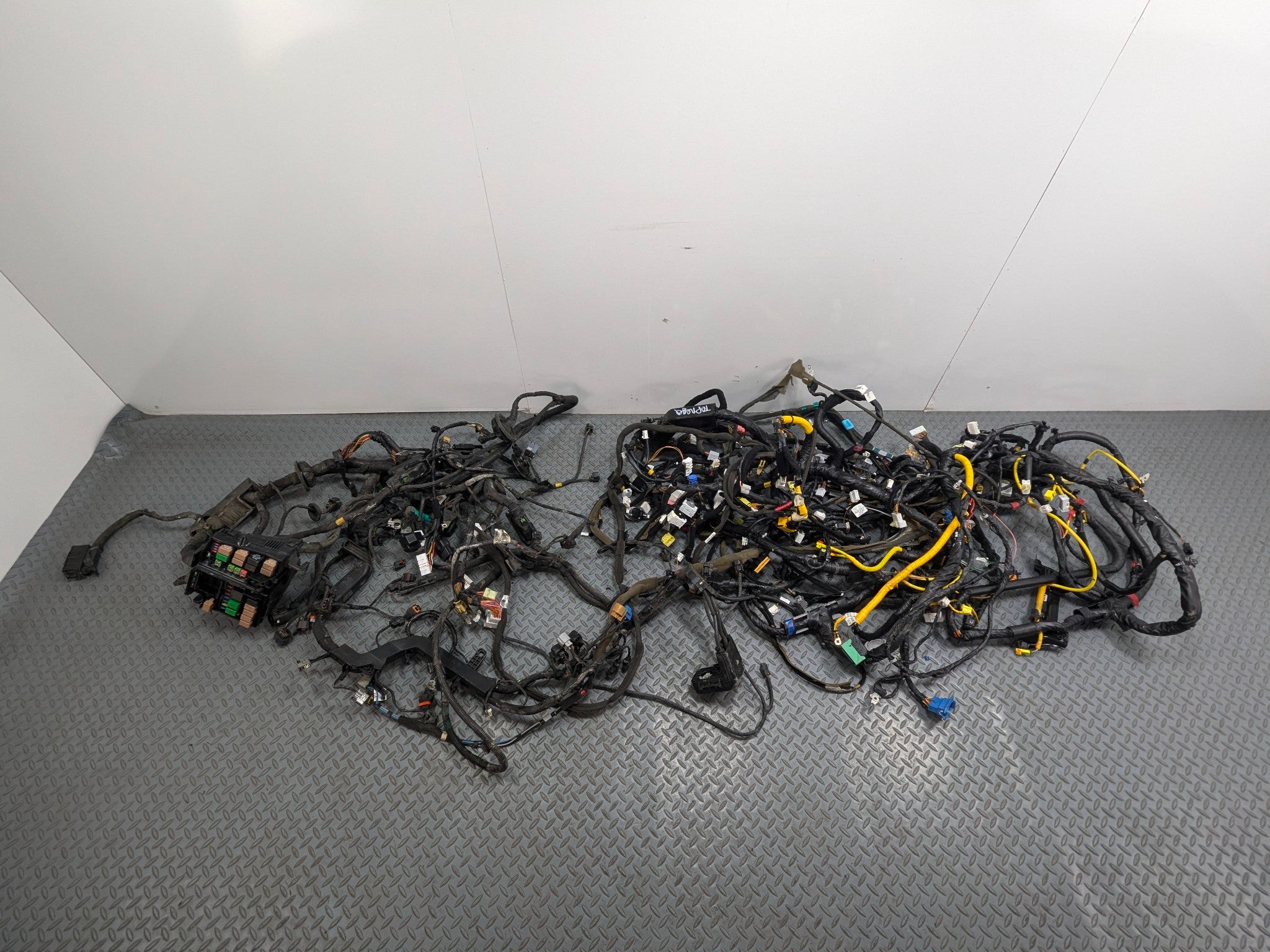 2012 - 2014 HYUNDAI AZERA OEM INTERIOR BODY WIRE HARNESS CABLE AND CONNECTOR