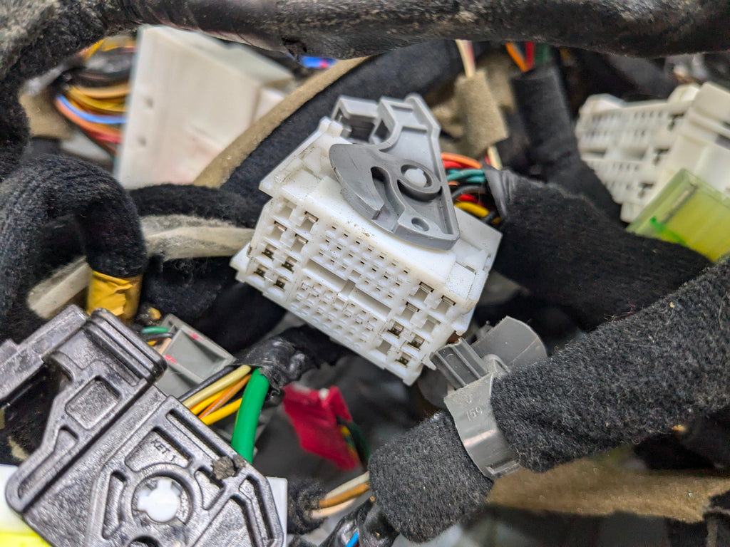 2012 - 2014 HYUNDAI AZERA OEM INTERIOR BODY WIRE HARNESS CABLE AND CONNECTOR