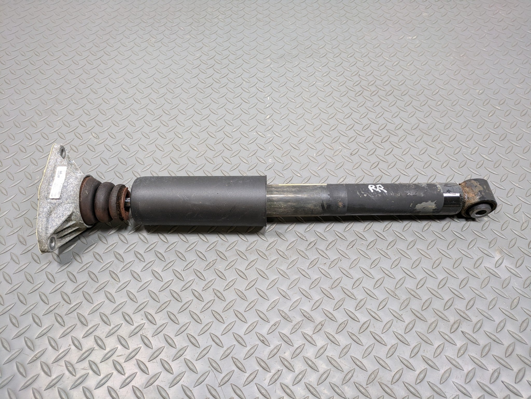 2014 - 2017 MINI COOPER OEM SUSPENSION SHOCK ABSORBER STRUT REAR RIGHT SIDE