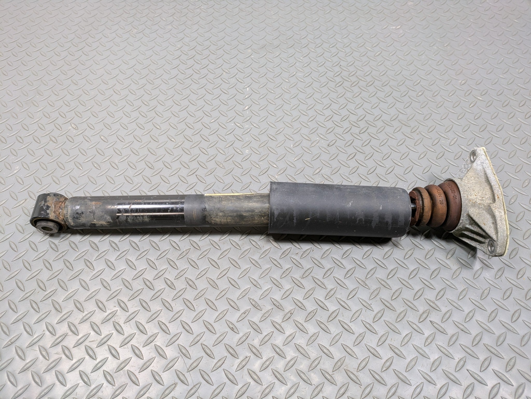 2014 - 2017 MINI COOPER OEM SUSPENSION SHOCK ABSORBER STRUT REAR RIGHT SIDE