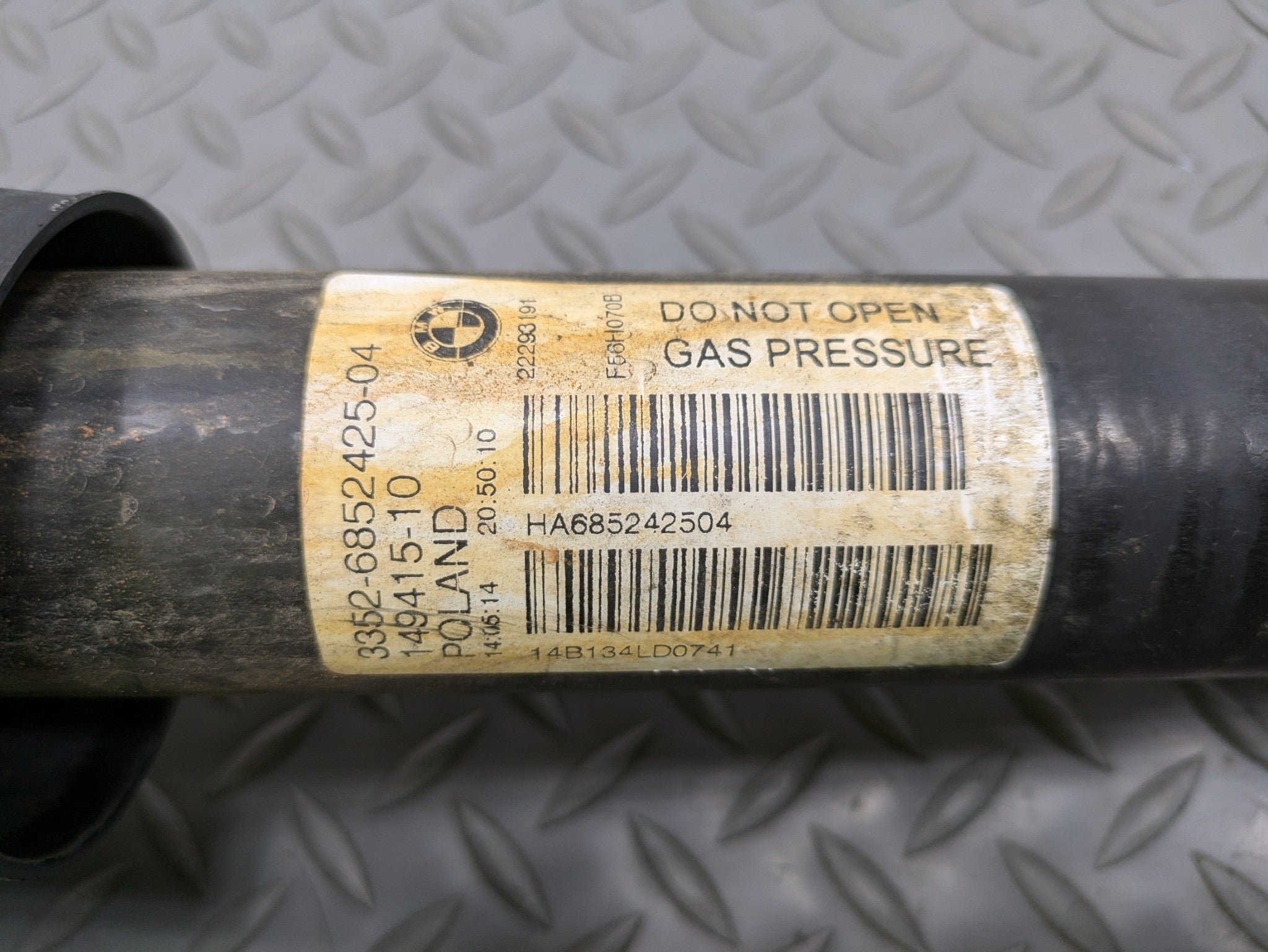 2014 - 2017 MINI COOPER OEM SUSPENSION SHOCK ABSORBER STRUT REAR RIGHT SIDE