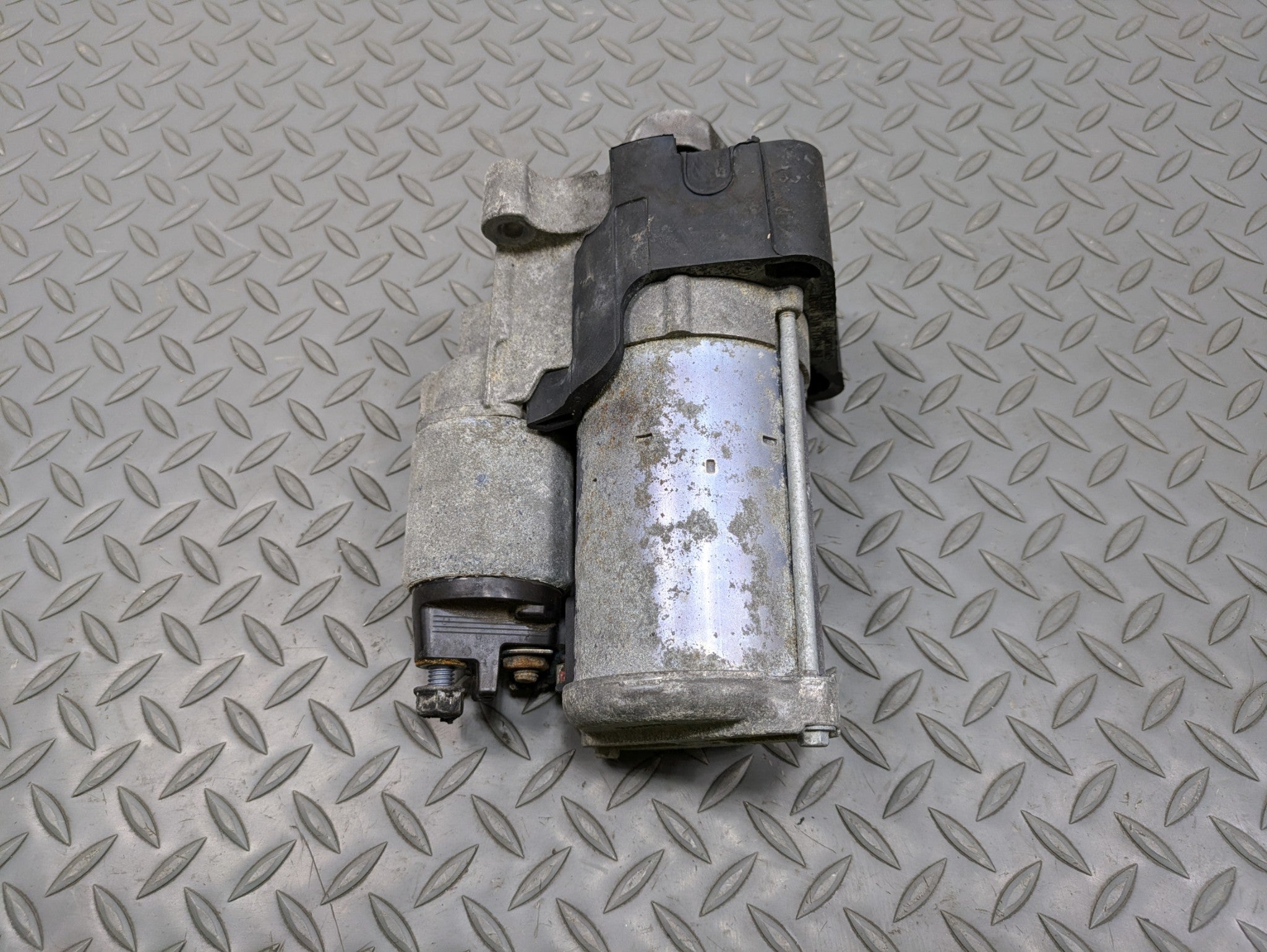 2014 - 2017 MINI COOPER OEM ENGINE STARTER MOTOR ASSEMBLY