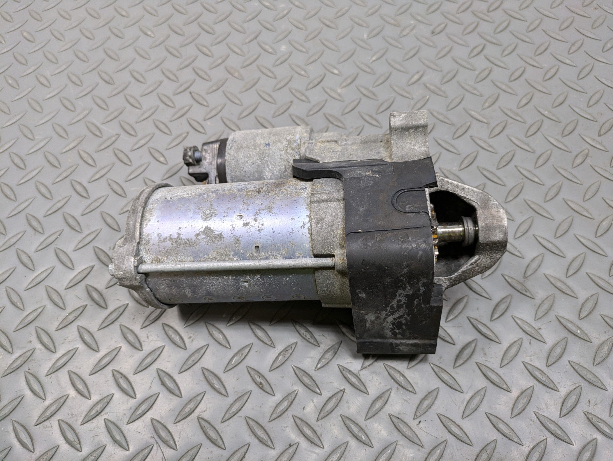 2014 - 2017 MINI COOPER OEM ENGINE STARTER MOTOR ASSEMBLY