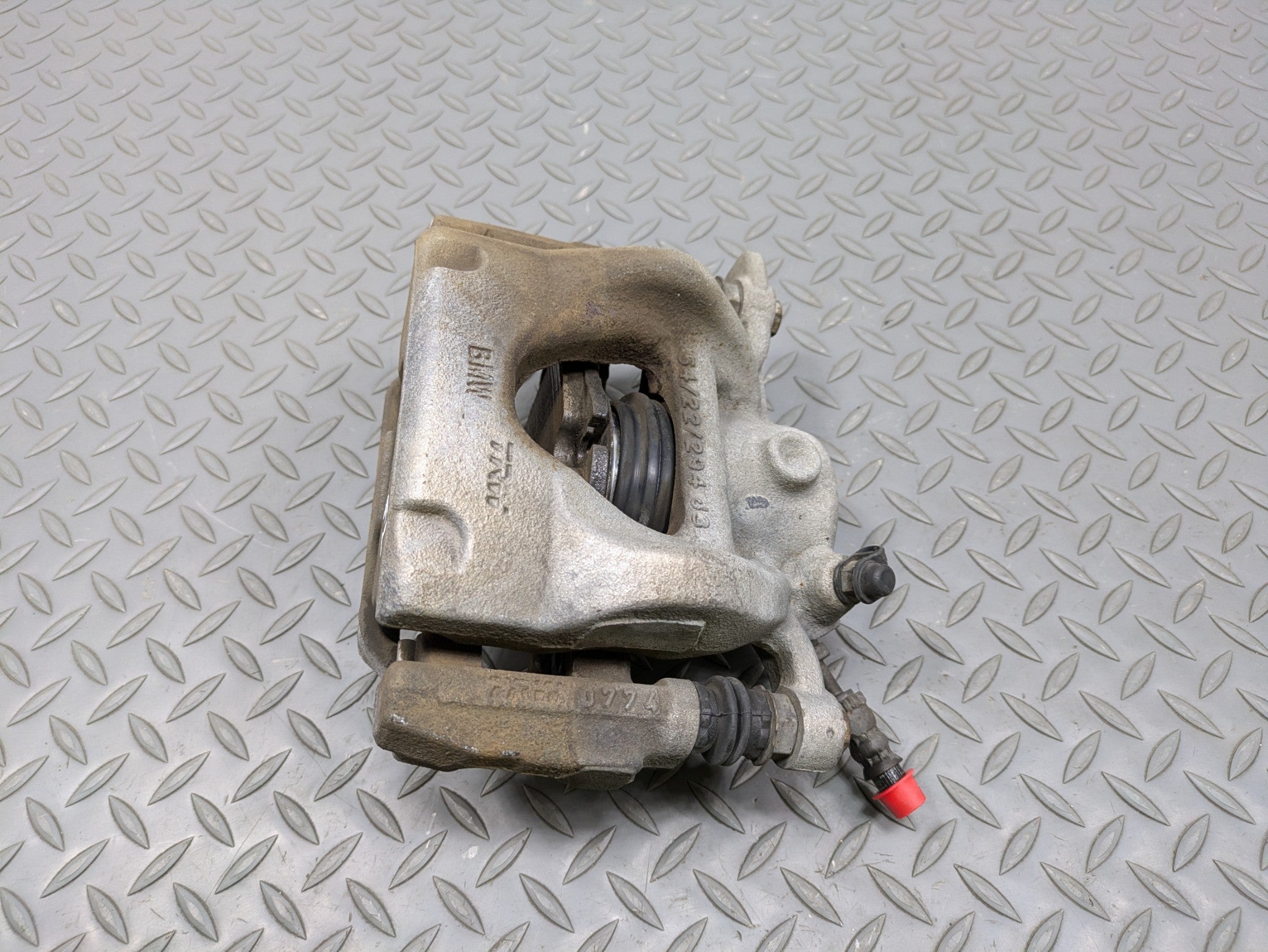 2014 - 2017 MINI COOPER OEM BRAKE CALIPER ASSEMBLY FRONT LEFT DRIVER SIDE