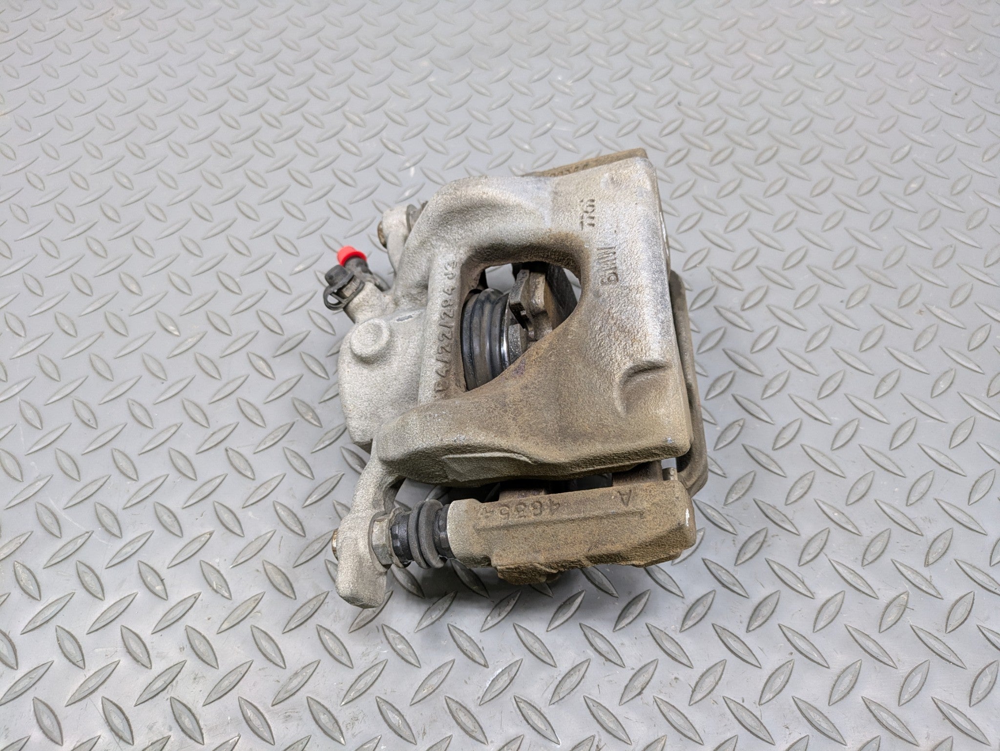 2014 - 2017 MINI COOPER OEM BRAKE CALIPER ASSEMBLY FRONT LEFT DRIVER SIDE