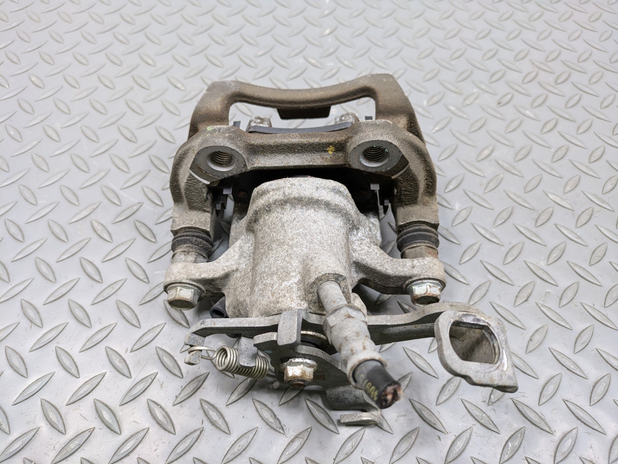 2014 - 2017 MINI COOPER OEM BRAKE CALIPER ASSEMBLY REAR LEFT DRIVER SIDE