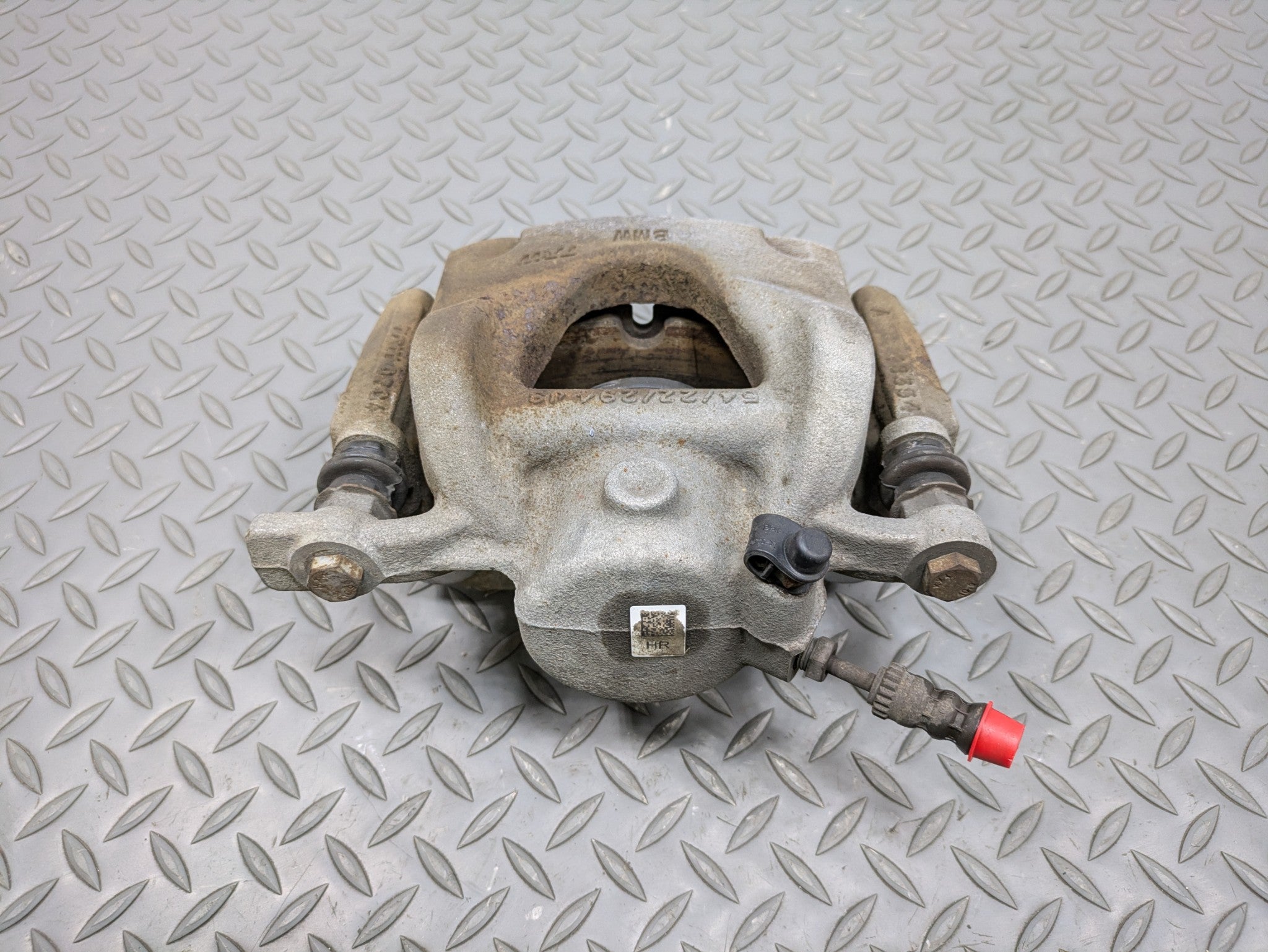 2014 - 2017 MINI COOPER OEM BRAKE CALIPER ASSEMBLY FRONT RIGHT PASSENGER SIDE
