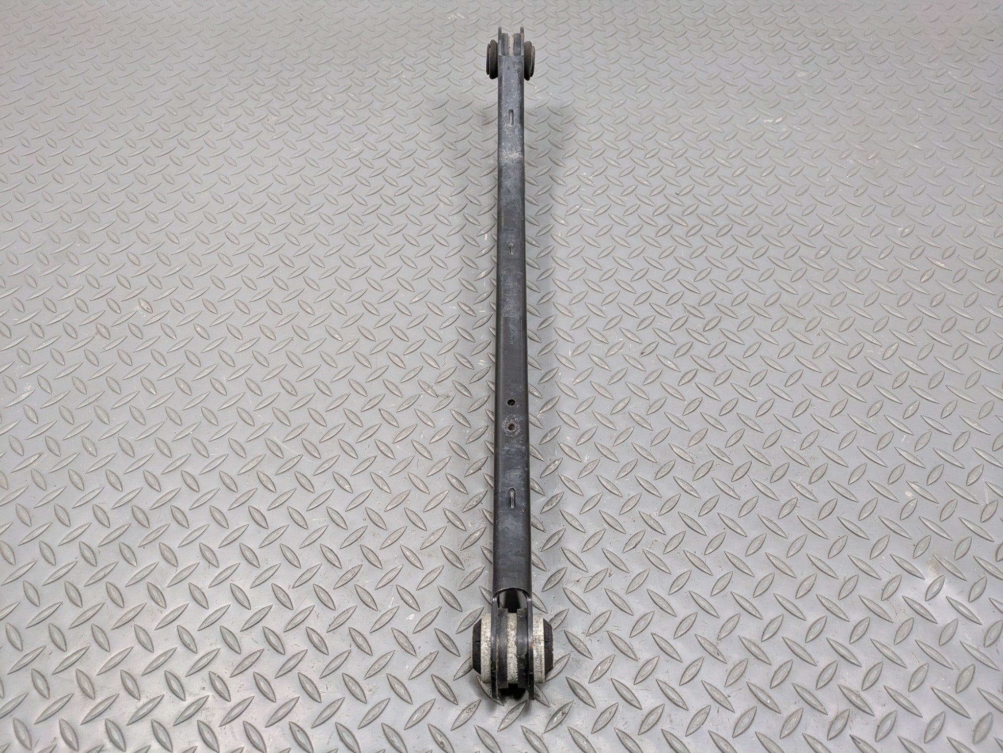 14 - 17 MINI COOPER OEM UPPER SUSPENSION CONTROL ARM REAR RIGHT PASSENGER SIDE