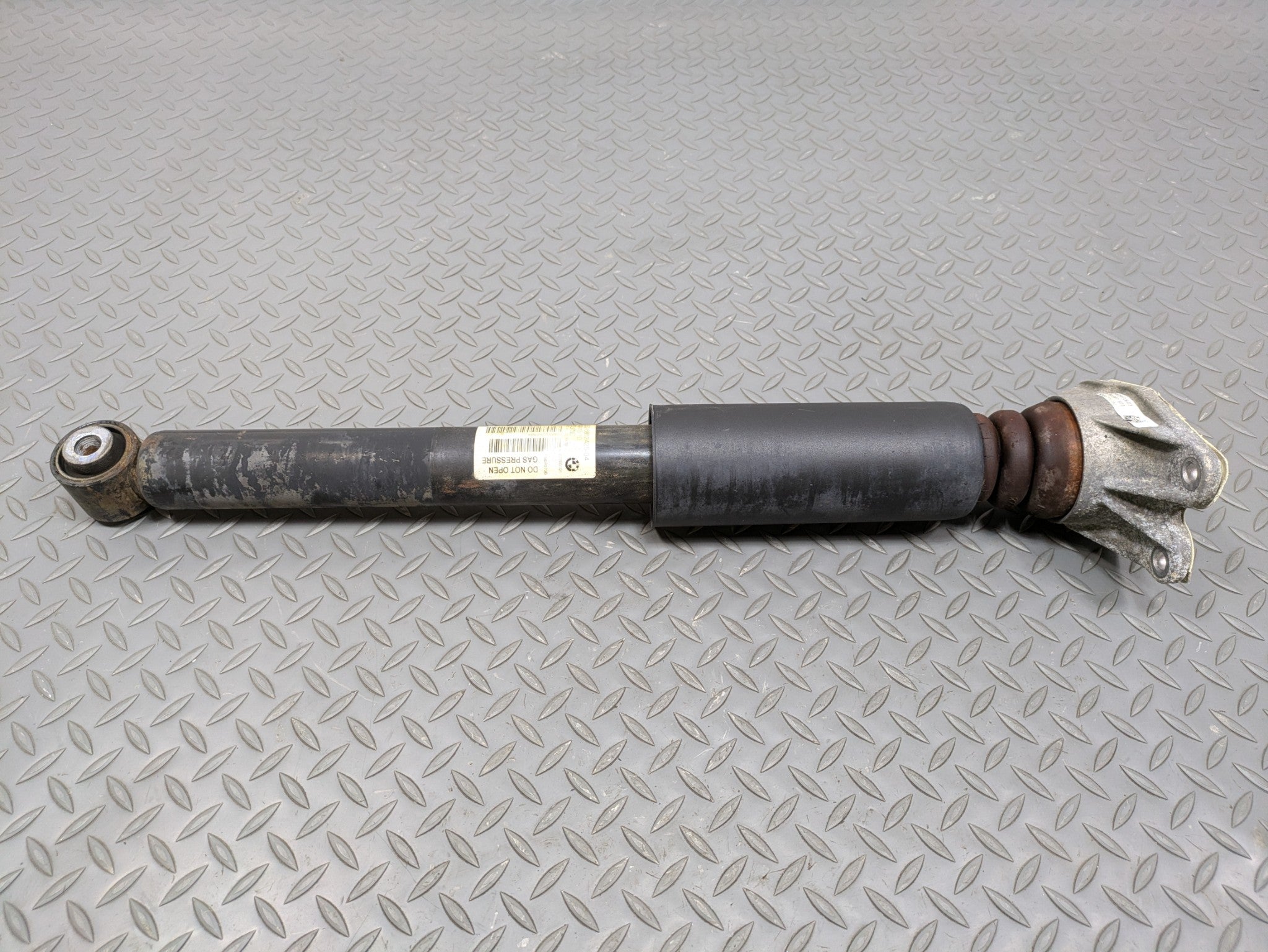 2014 - 2017 MINI COOPER OEM SUSPENSION SHOCK ABSORBER STRUT REAR LEFT SIDE