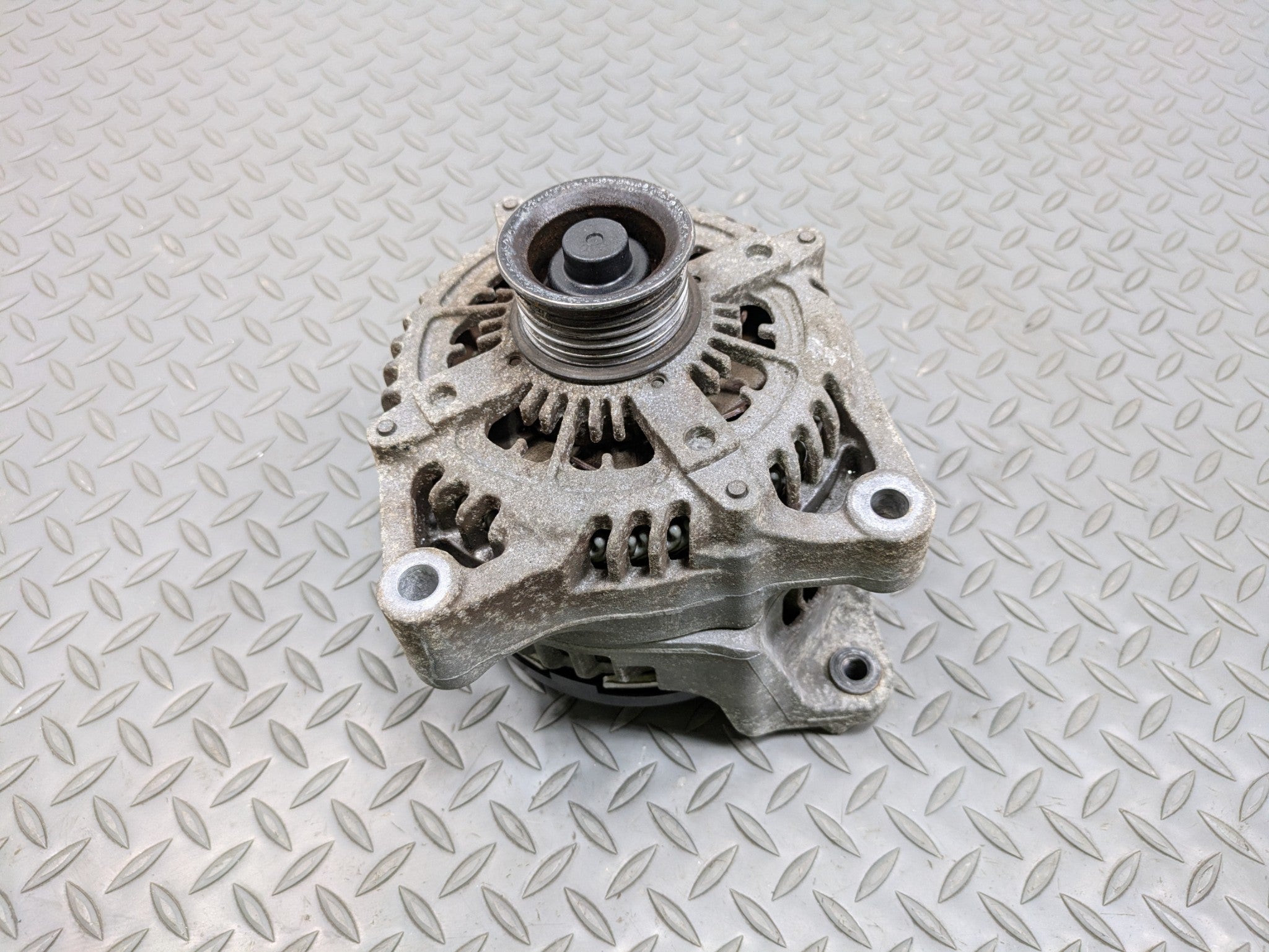 2014 - 2017 MINI COOPER OEM ALTERNATOR ENGINE MOTOR POWER GENERATOR ASSEMBLY