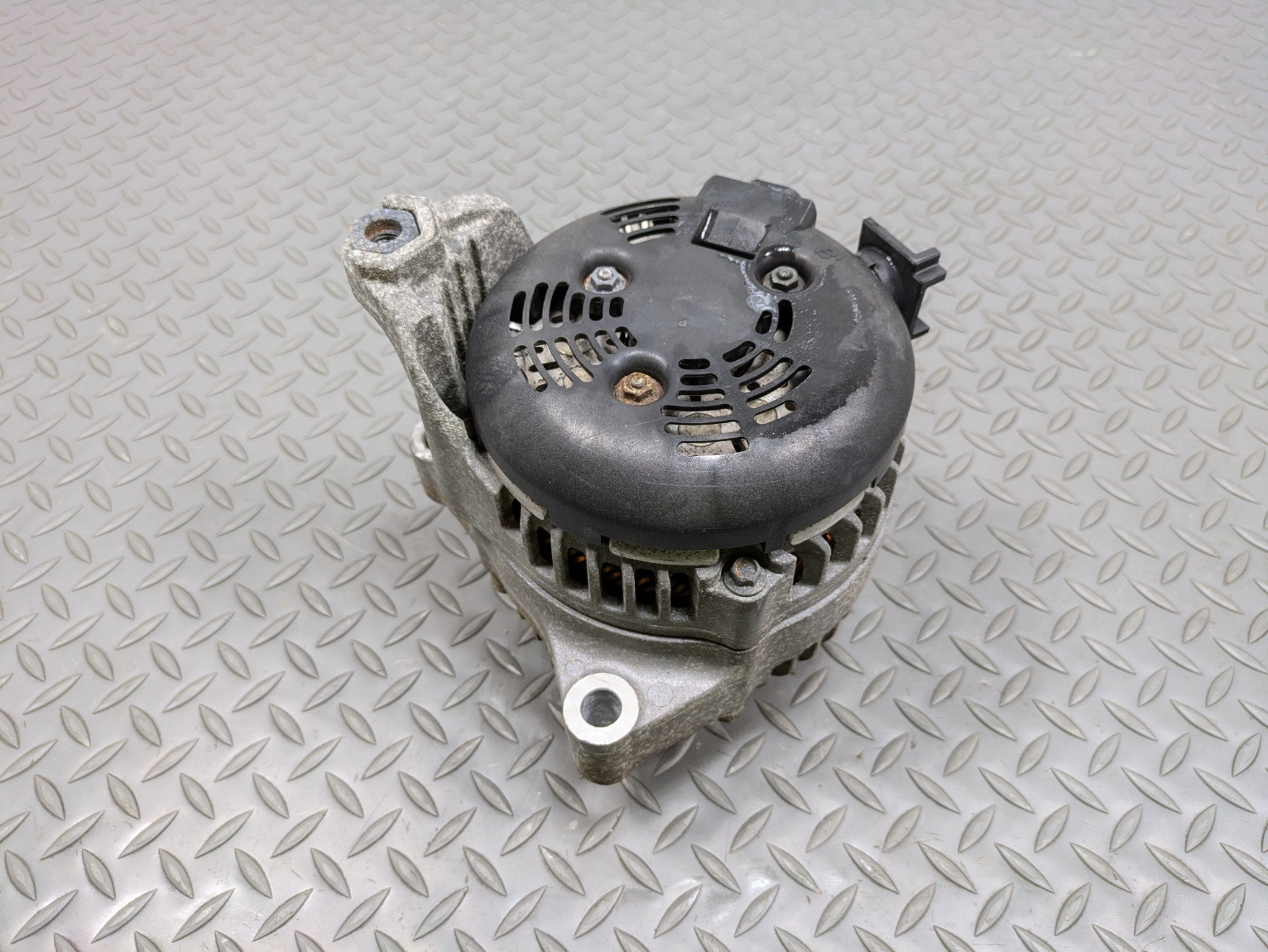 2014 - 2017 MINI COOPER OEM ALTERNATOR ENGINE MOTOR POWER GENERATOR ASSEMBLY
