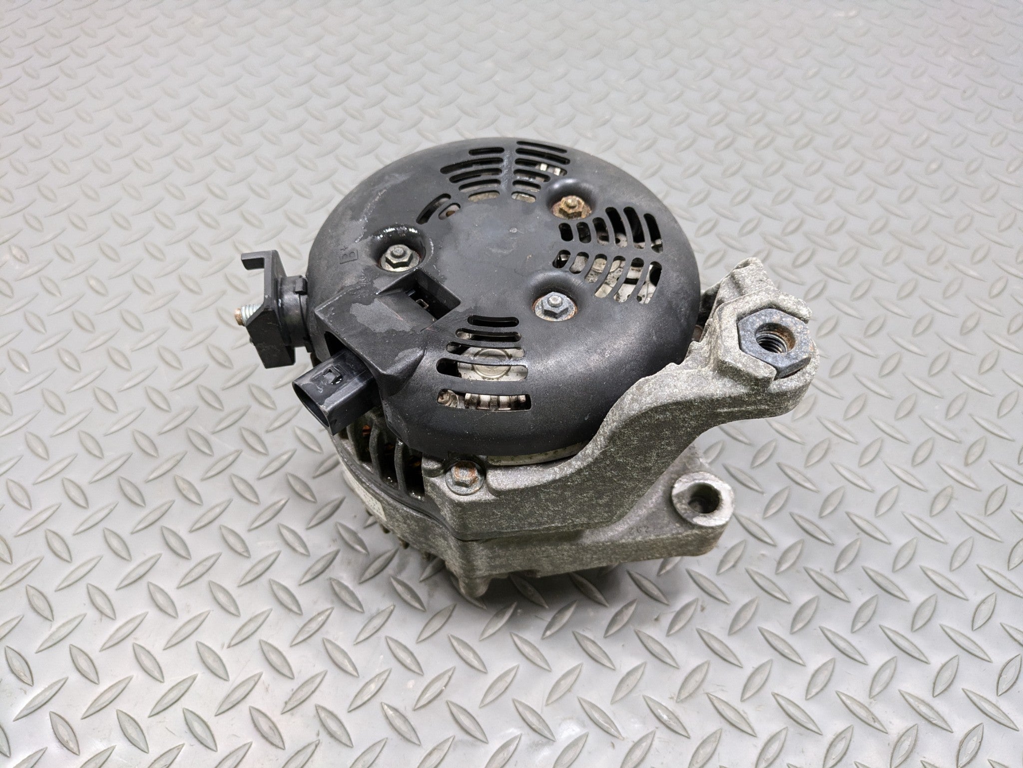 2014 - 2017 MINI COOPER OEM ALTERNATOR ENGINE MOTOR POWER GENERATOR ASSEMBLY