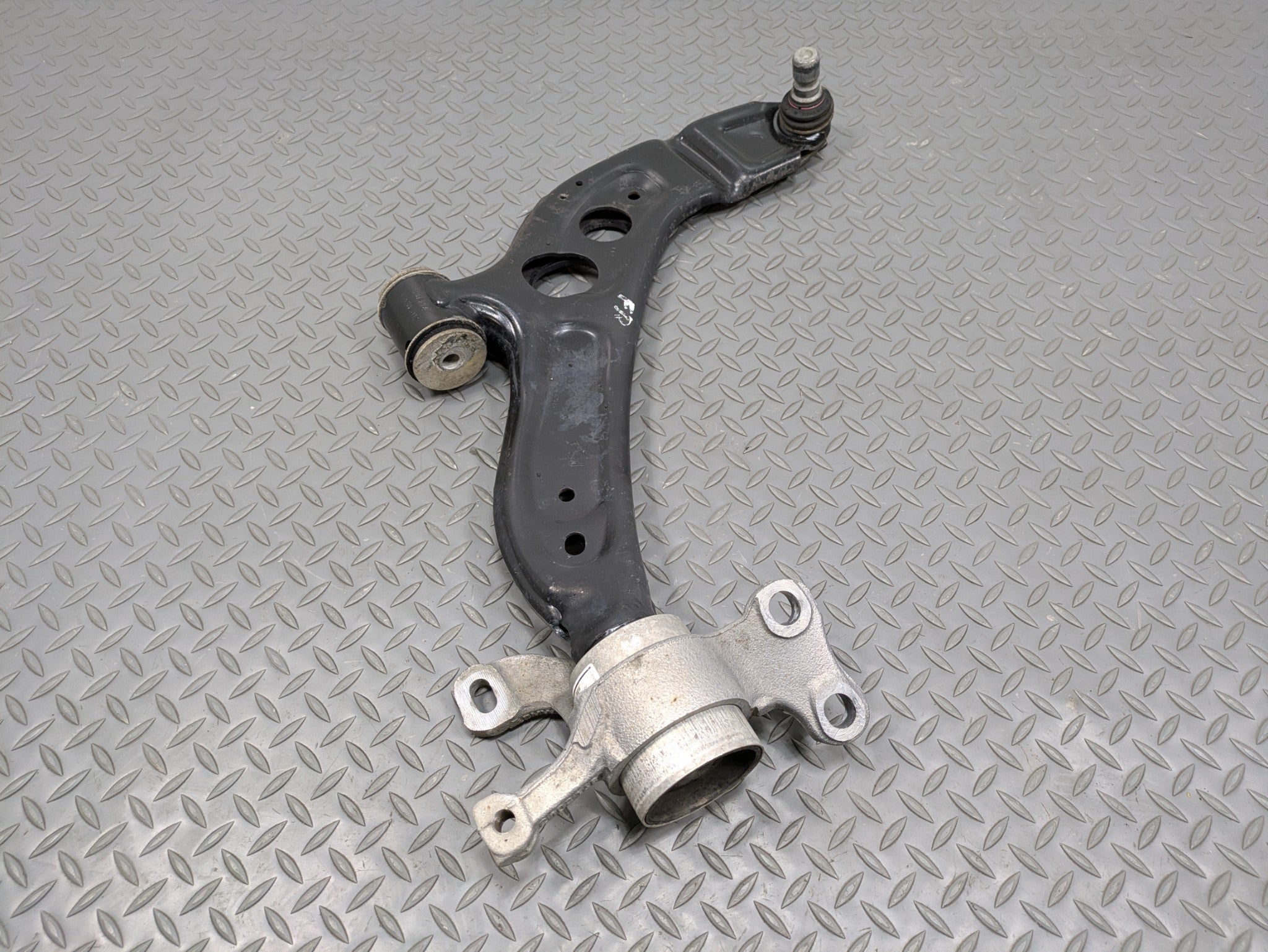 14 - 17 MINI COOPER OEM LOWER SUSPENSION CONTROL ARM FRONT RIGHT PASSENGER SIDE