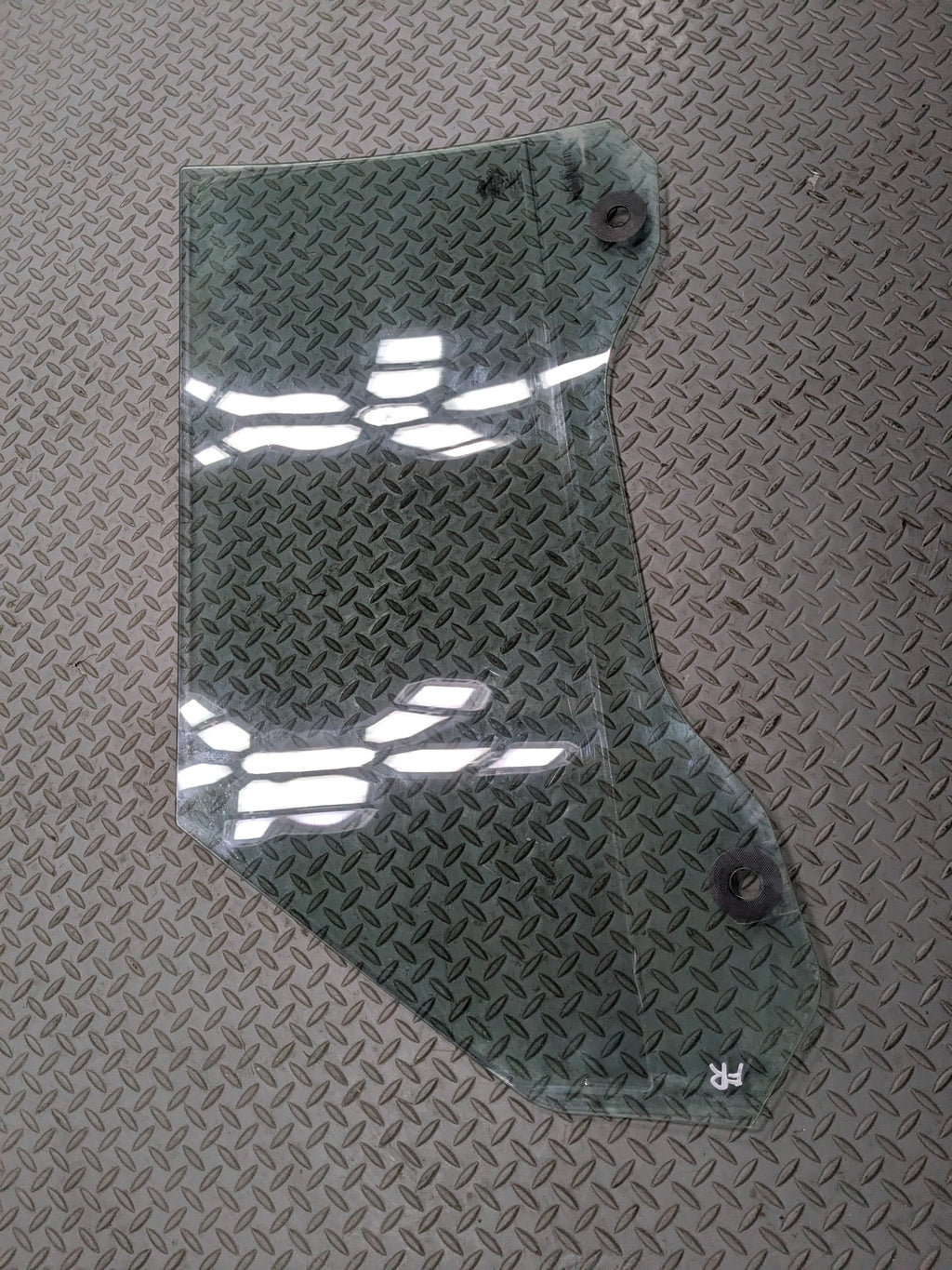 2014 - 2017 MINI COOPER OEM DOOR WINDOW GLASS FRONT RIGHT PASSENGER SIDE
