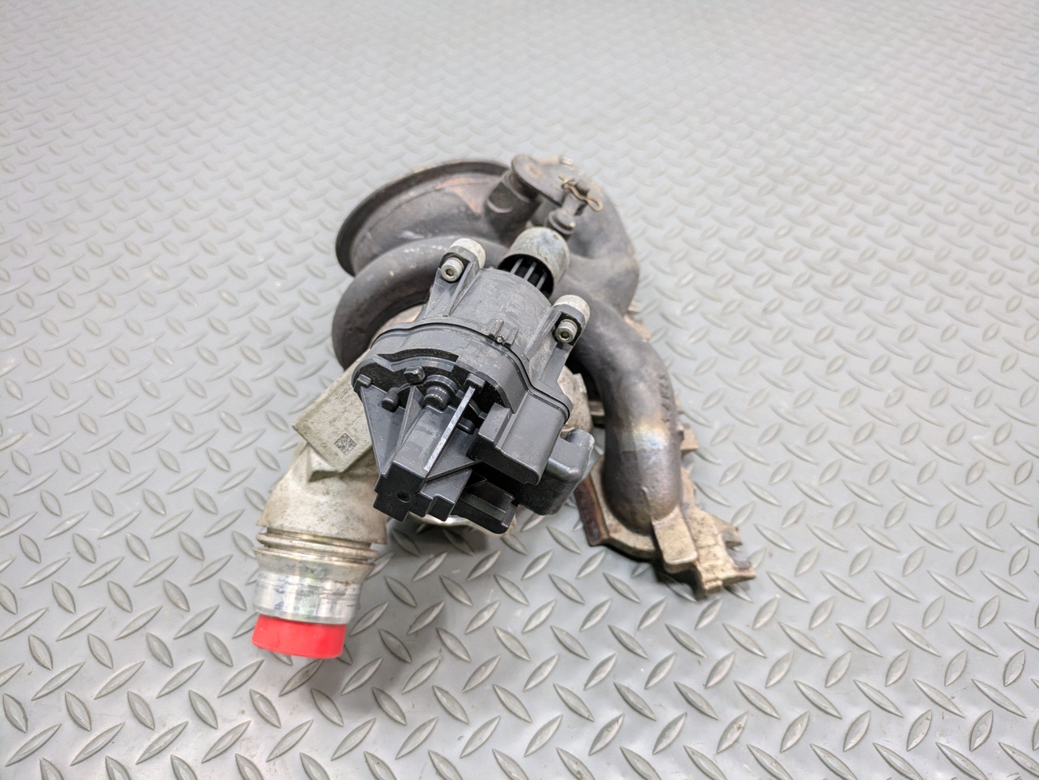 2014 - 2017 MINI COOPER OEM ENGINE TURBO CHARGER EXHAUST MANIFOLD ASSEMBLY