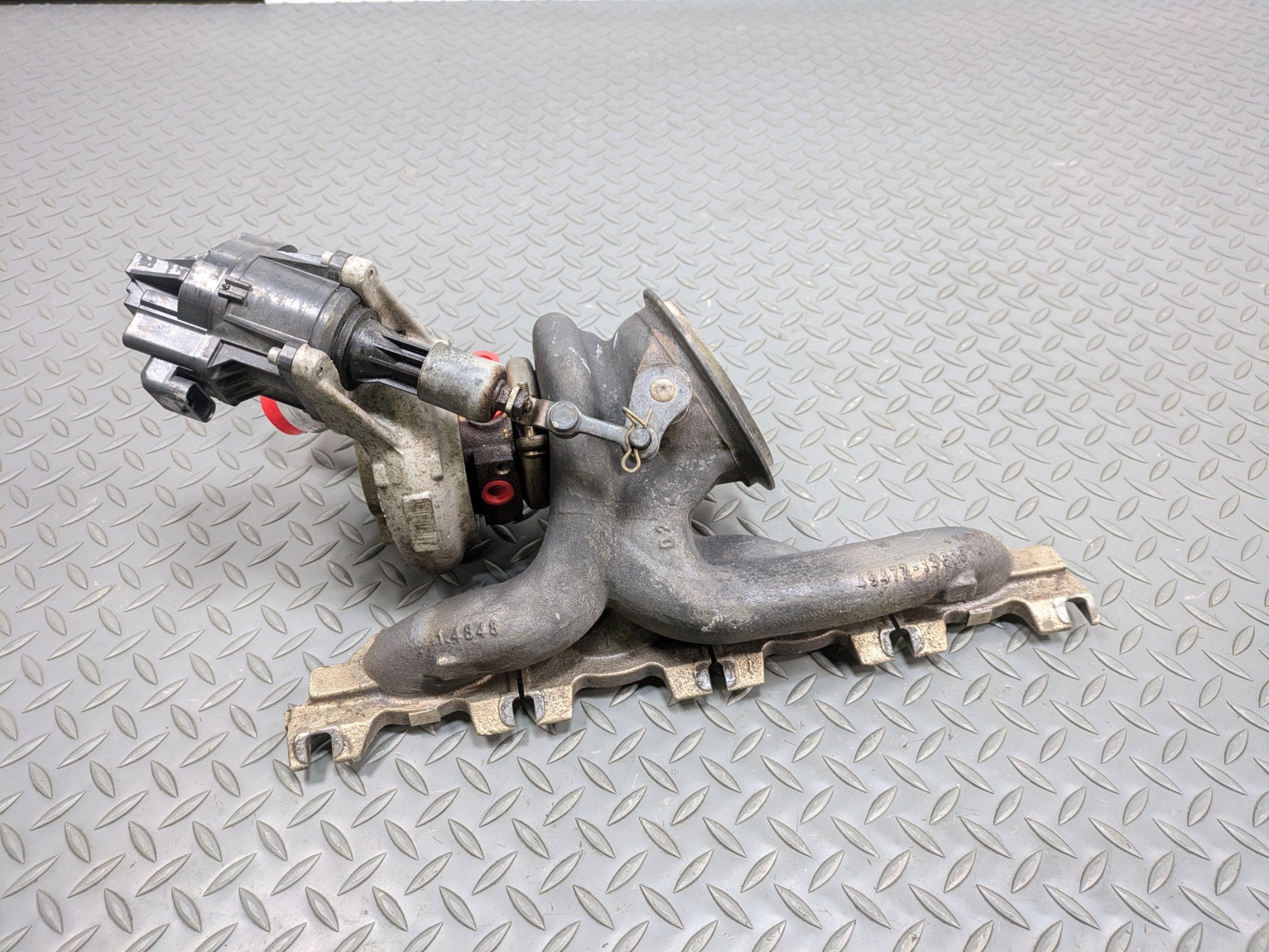 2014 - 2017 MINI COOPER OEM ENGINE TURBO CHARGER EXHAUST MANIFOLD ASSEMBLY