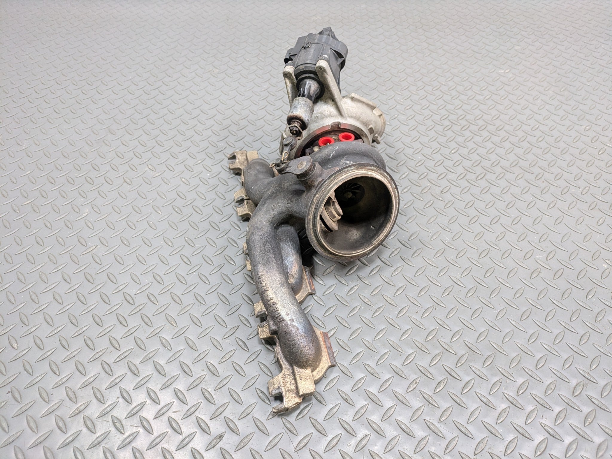 2014 - 2017 MINI COOPER OEM ENGINE TURBO CHARGER EXHAUST MANIFOLD ASSEMBLY