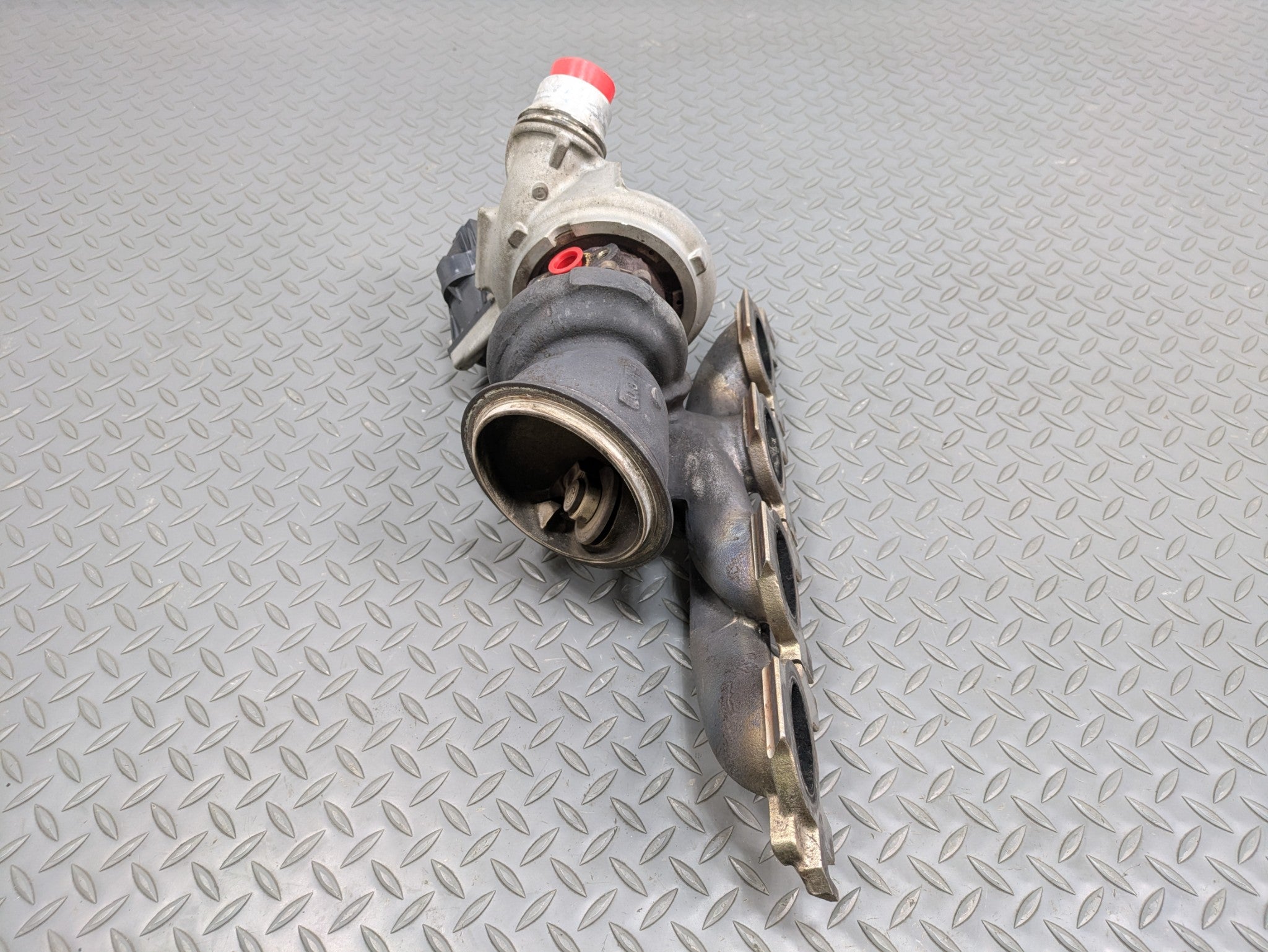 2014 - 2017 MINI COOPER OEM ENGINE TURBO CHARGER EXHAUST MANIFOLD ASSEMBLY
