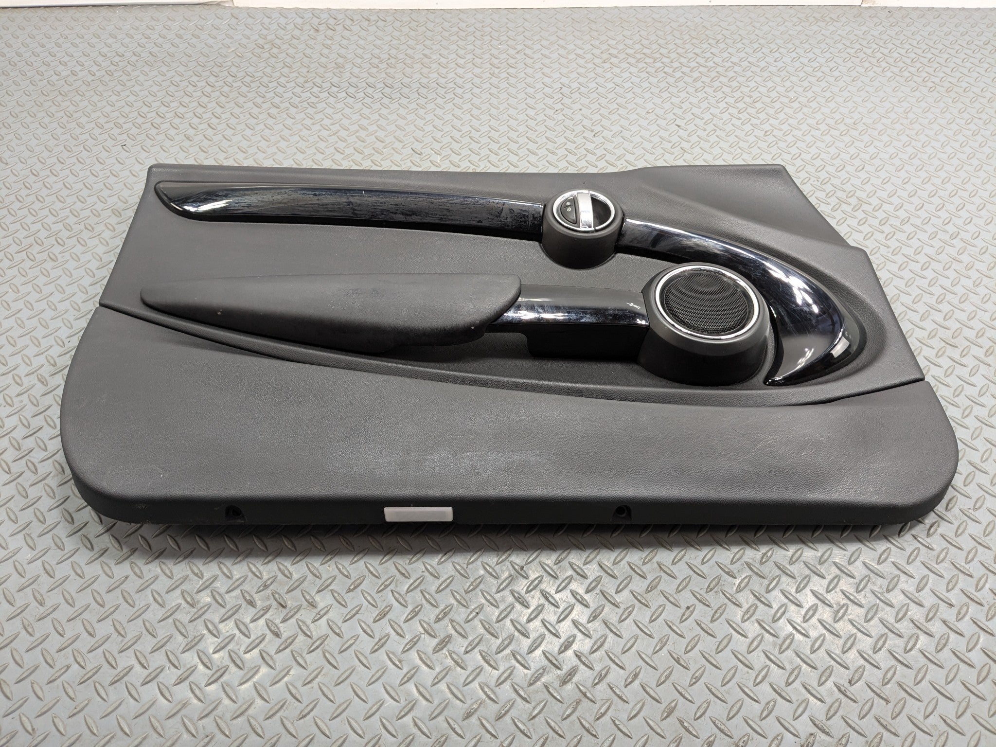 2014 - 2017 MINI COOPER OEM INTERIOR DOOR TRIM PANEL FRONT LEFT DRIVER SIDE