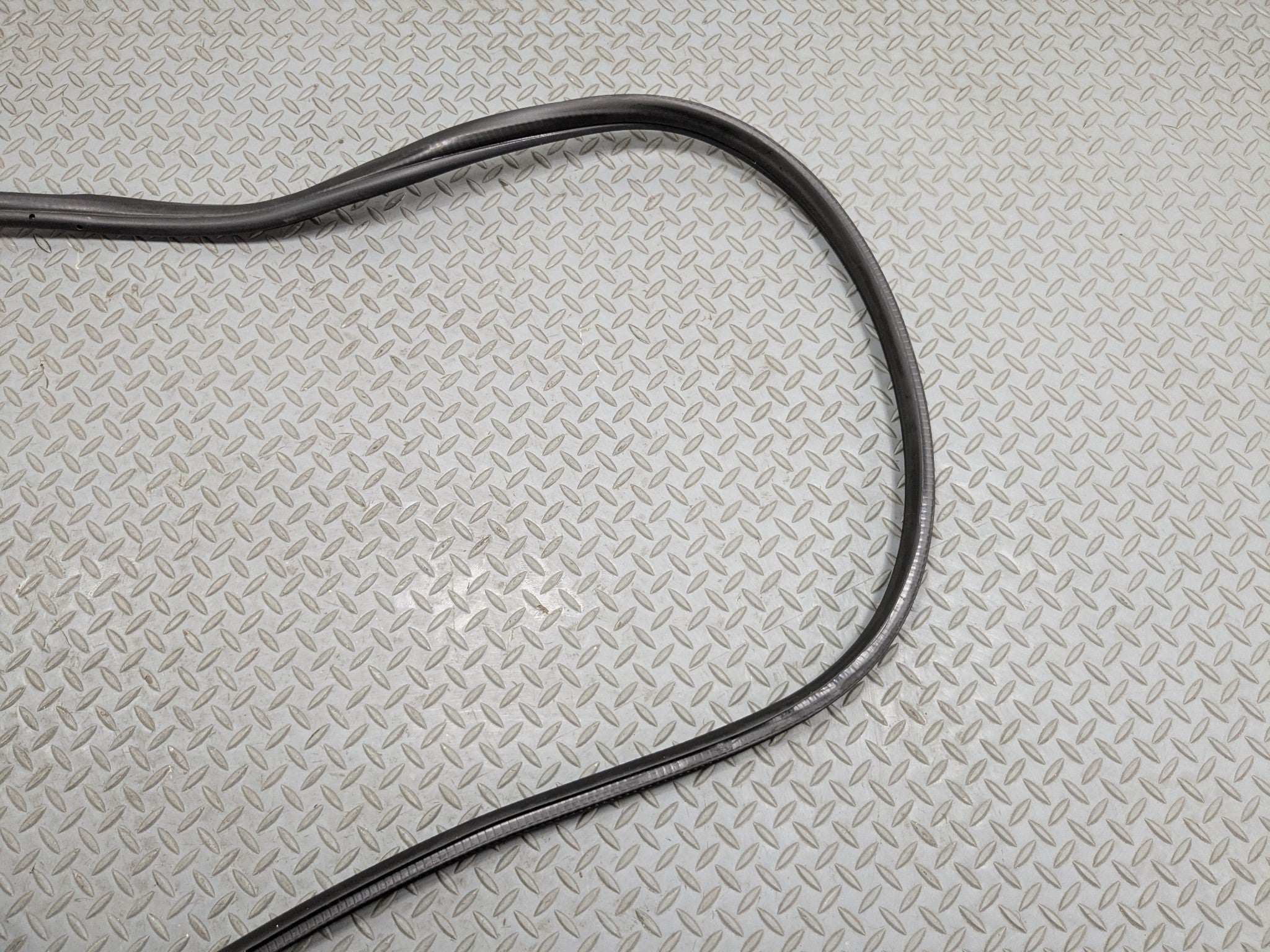 2014 - 2017 MINI COOPER OEM DOOR SEAL WEATHER STRIPPING RUBBER FRONT RIGHT SIDE