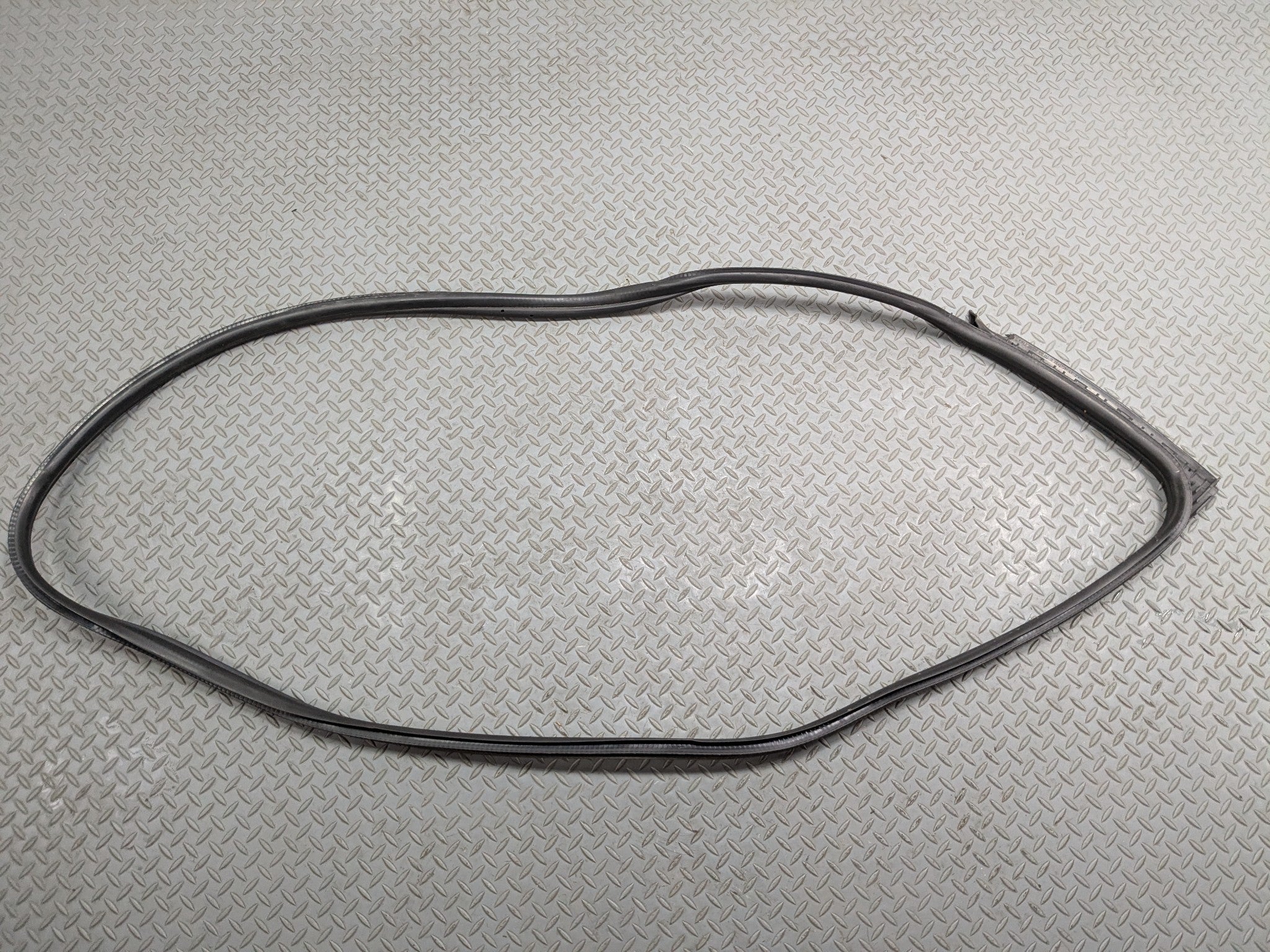 2014 - 2017 MINI COOPER OEM DOOR SEAL WEATHER STRIPPING RUBBER FRONT LEFT SIDE