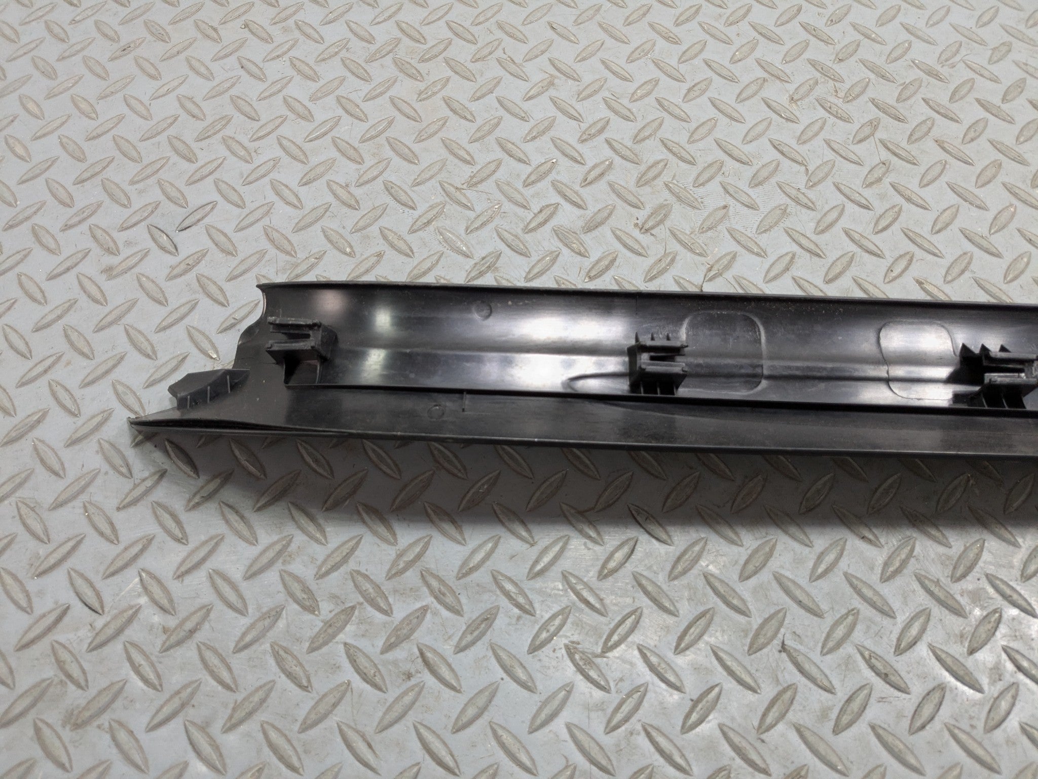 2014 - 2017 MINI COOPER OEM SILL PLATE SCUFF FRONT RIGHT PASSENGER SIDE