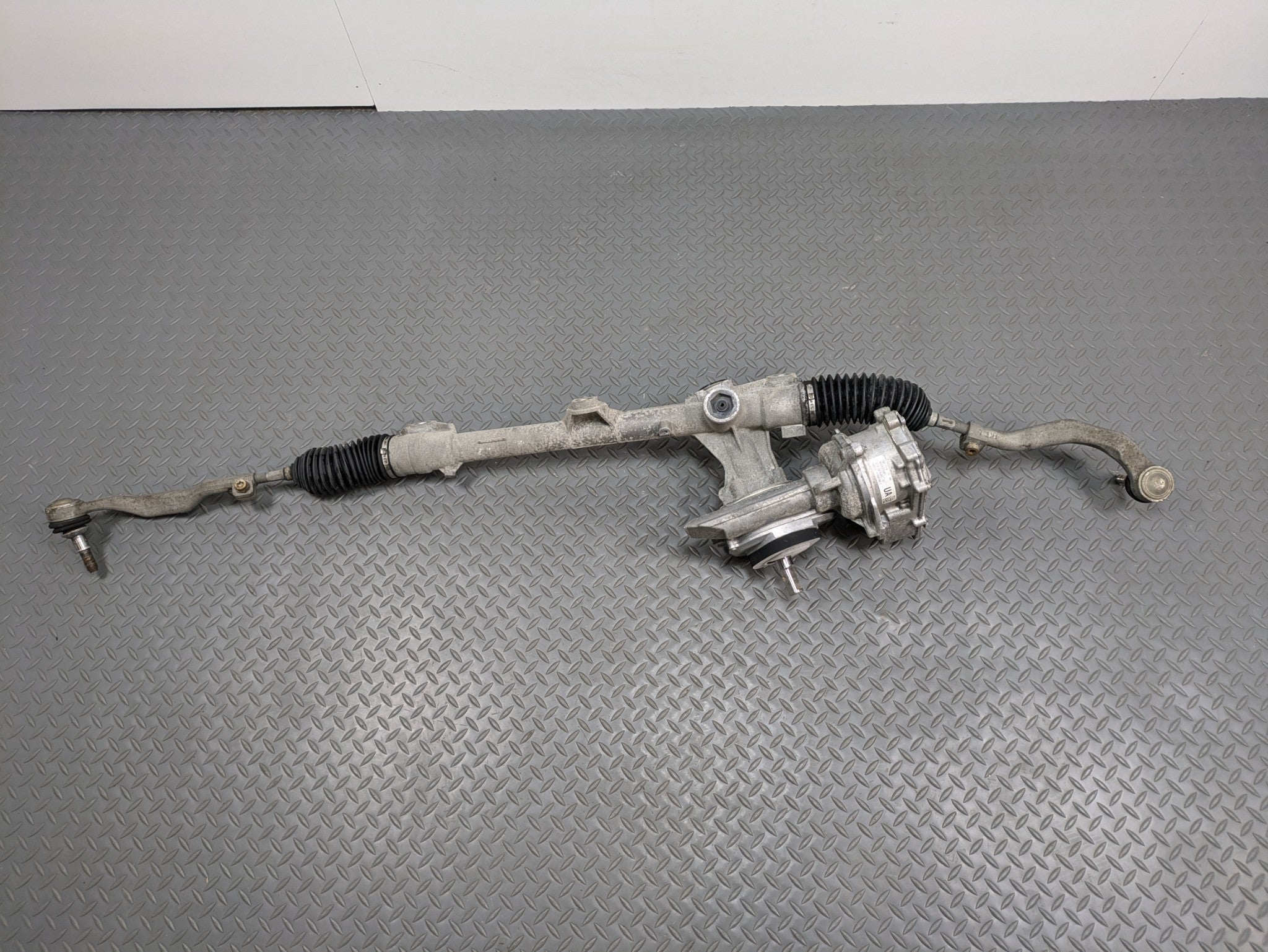 2014 - 2017 MINI COOPER OEM POWER STEERING GEAR RACK AND PINION ASSEMBLY