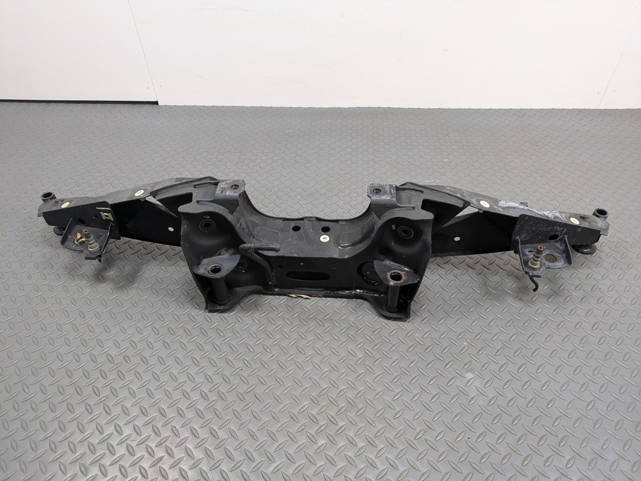2014 - 2017 MINI COOPER OEM REAR SUSPENSION SUBFRAME CROSSMEMBER