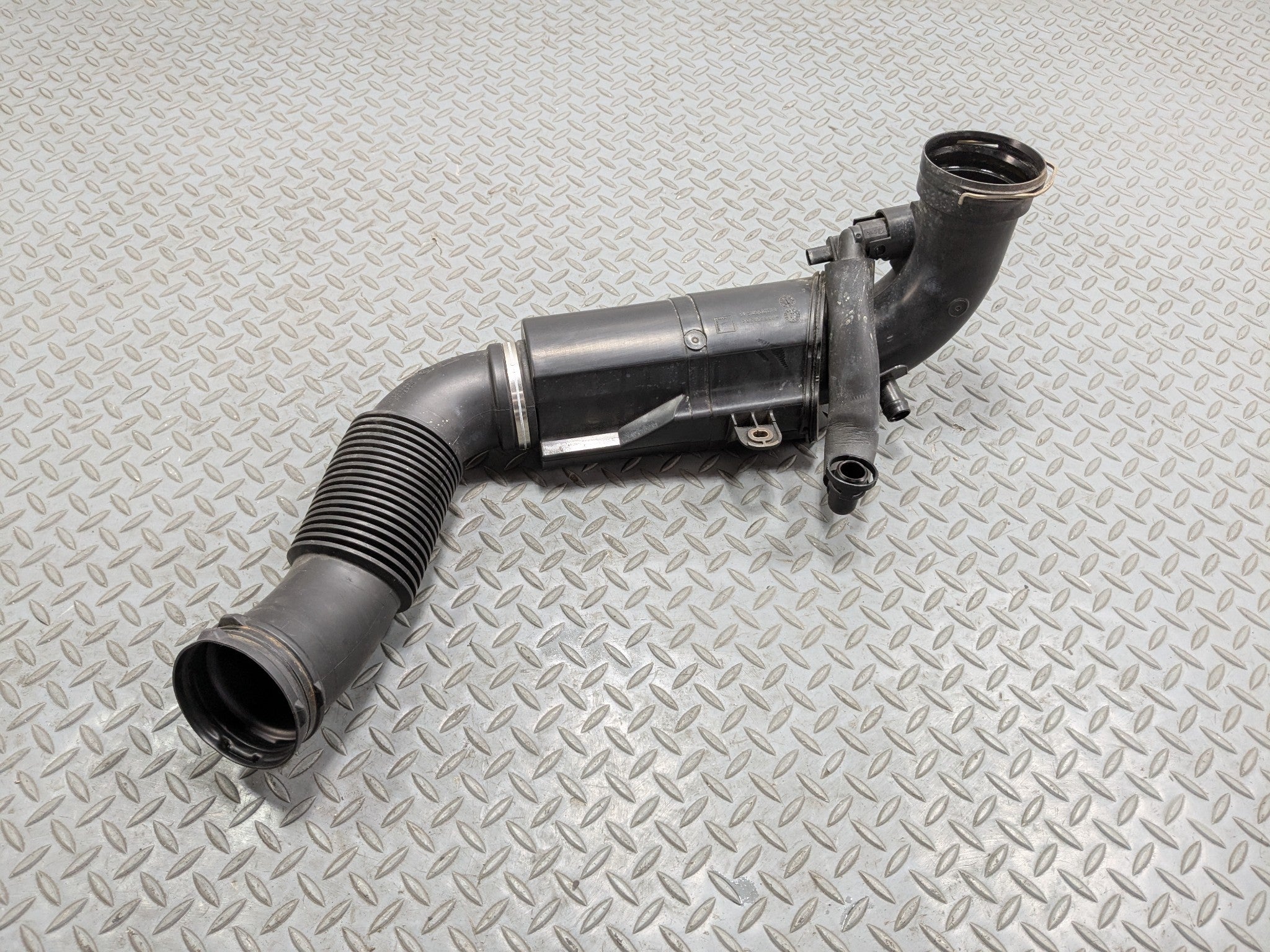 2014 - 2017 MINI COOPER OEM ENGINE AIR INTAKE RESONATOR DUCT HOSE TUBE PIPE