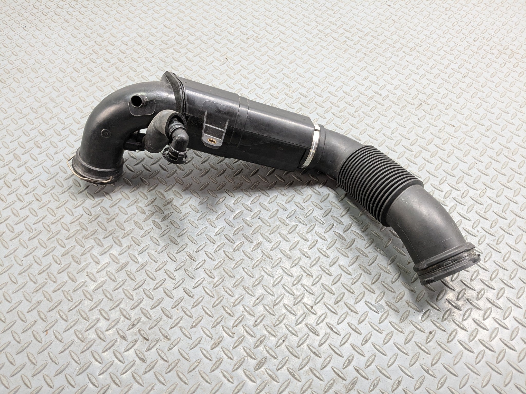 2014 - 2017 MINI COOPER OEM ENGINE AIR INTAKE RESONATOR DUCT HOSE TUBE PIPE