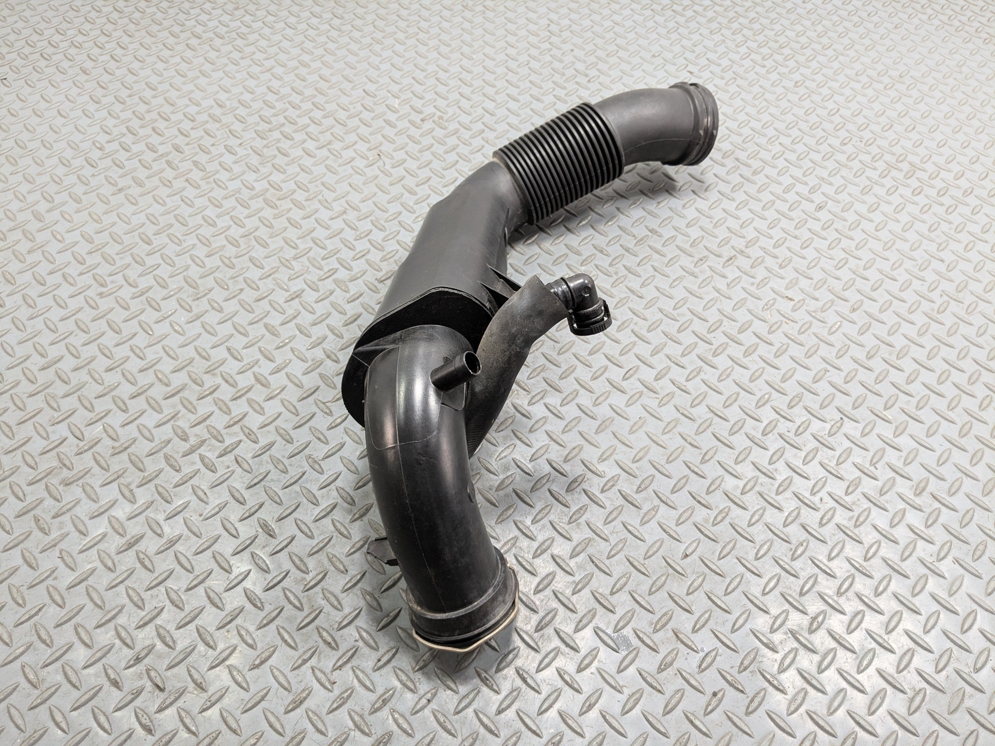 2014 - 2017 MINI COOPER OEM ENGINE AIR INTAKE RESONATOR DUCT HOSE TUBE PIPE