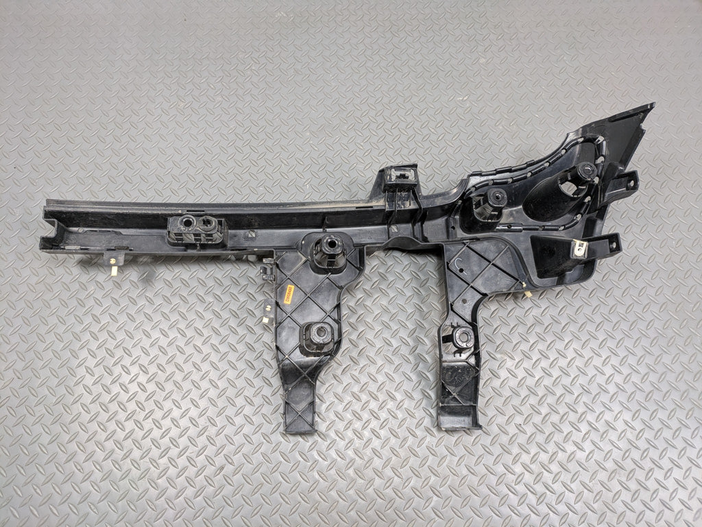 2014 - 2017 MINI COOPER OEM BUMPER BRACKET GUIDE MOUNT REAR LEFT DRIVER SIDE