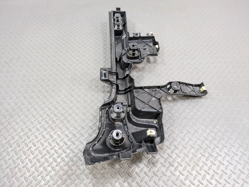2014 - 2017 MINI COOPER OEM BUMPER BRACKET GUIDE MOUNT REAR RIGHT PASSENGER SIDE