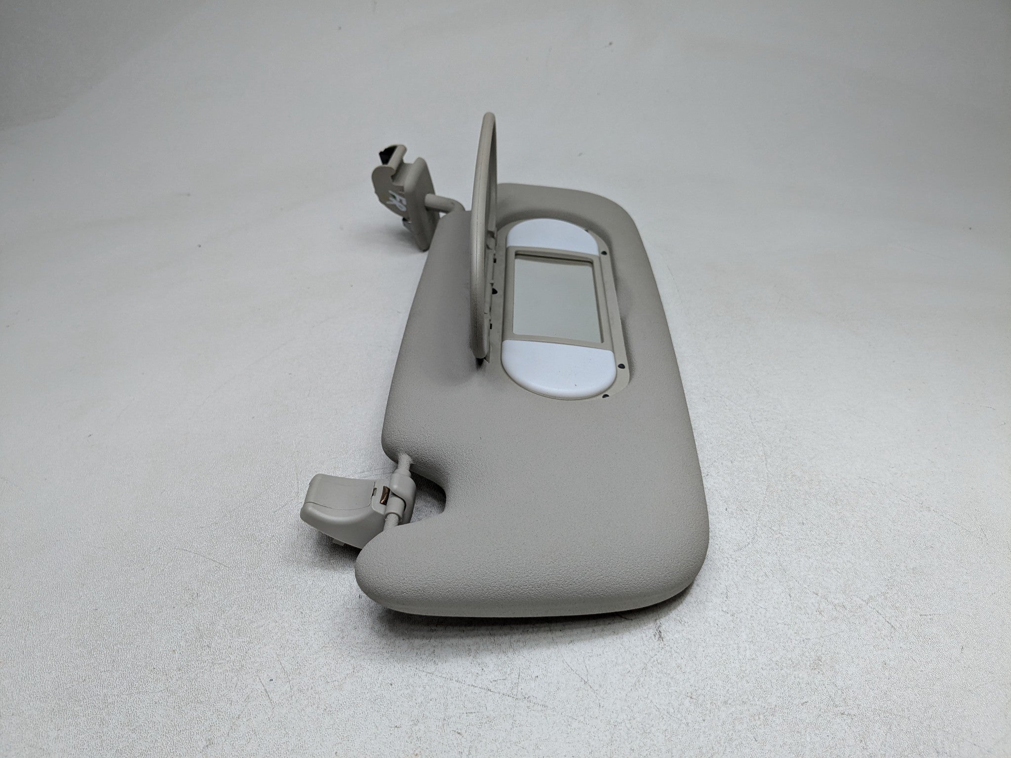 2014 - 2017 MINI COOPER OEM SUN VISOR WINDSHIELD SUNVISOR FRONT RIGHT PASSENGER