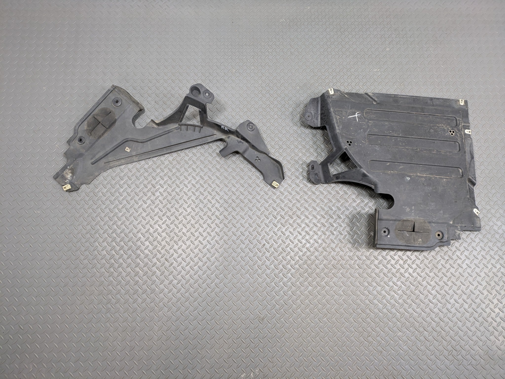 14 - 17 MINI COOPER OEM UNDERBODY PANEL SHIELD SPLASH GUARD REAR LEFT AND RIGHT