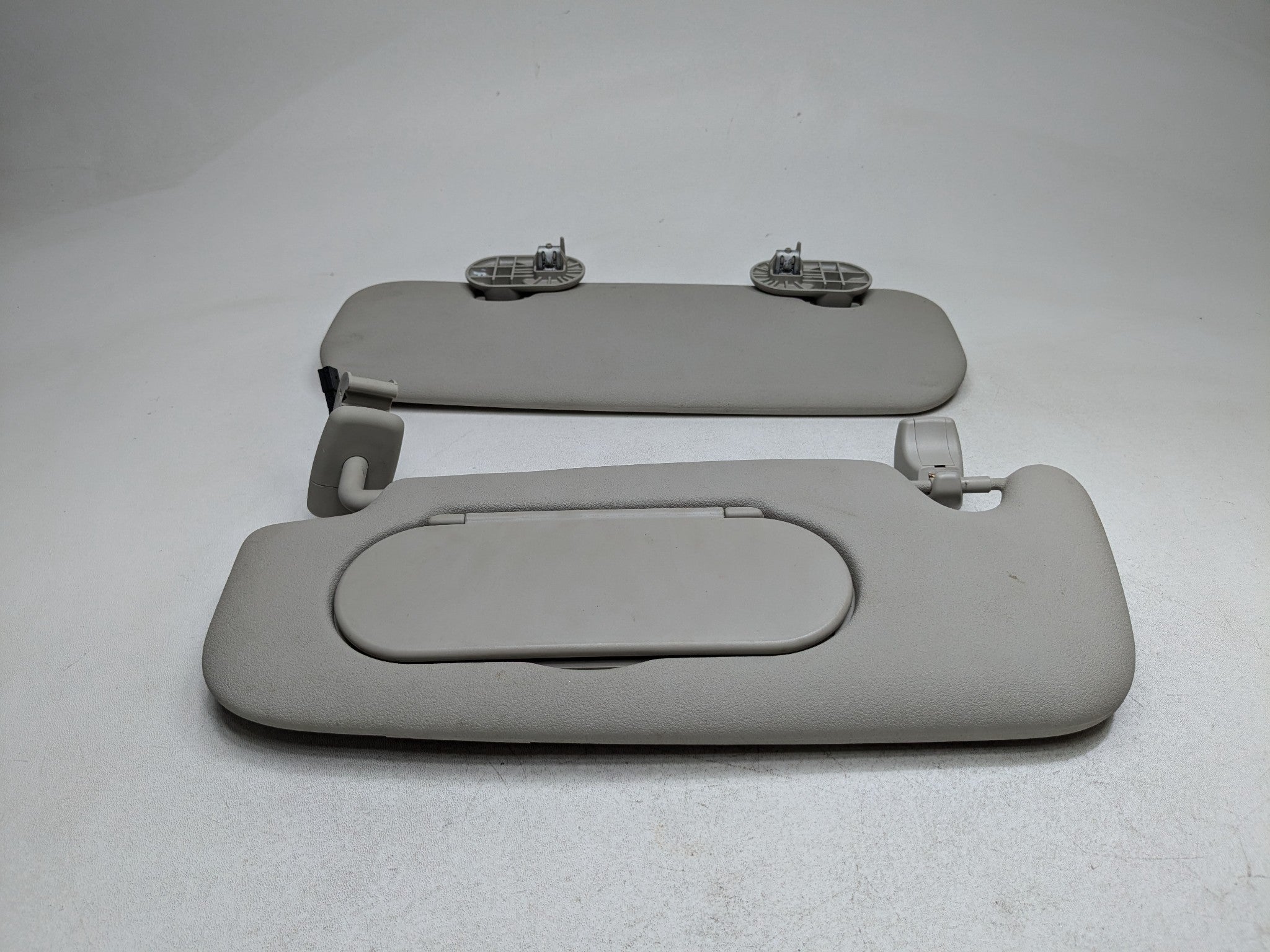2014 - 2017 MINI COOPER OEM SUN VISOR SET INTERIOR UPPER ROOF FRONT LEFT DRIVER